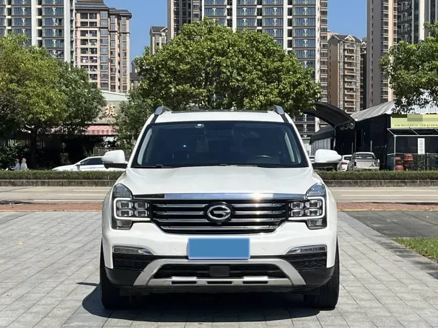 2017 GAC TRUMPCHI thumbnail 2