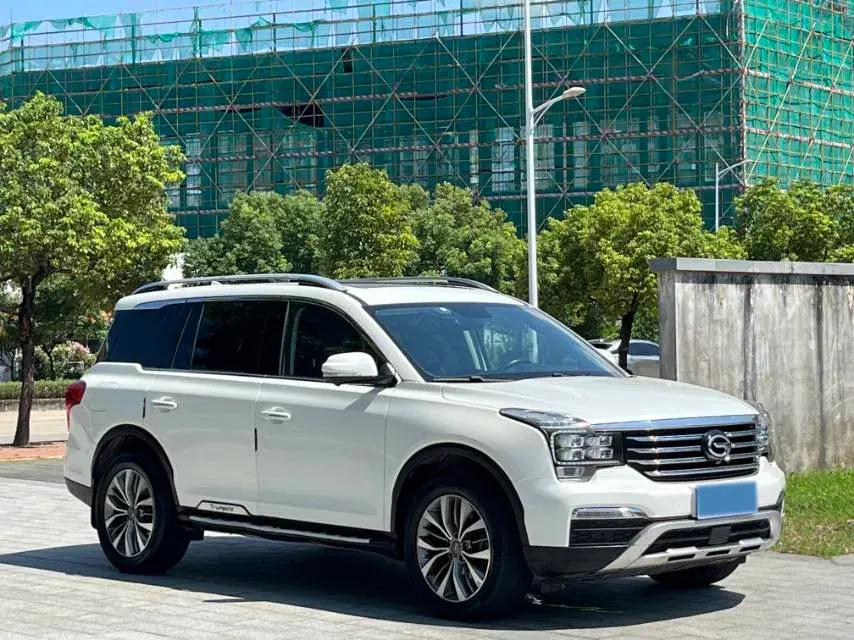2017 GAC TRUMPCHI thumbnail 3