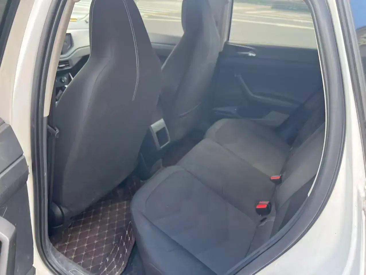 2019 VOLKSWAGEN POLO thumbnail 3