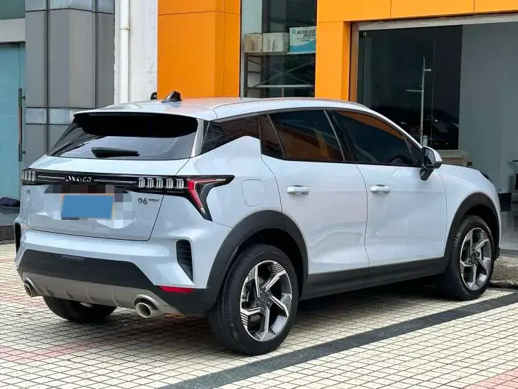 2022 LYNK&CO 06 thumbnail 4