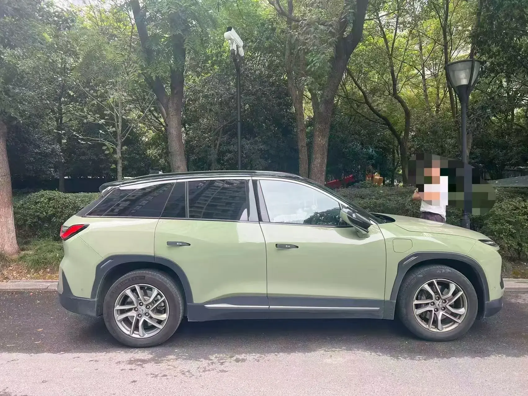 2020 NIO ES6 thumbnail 4