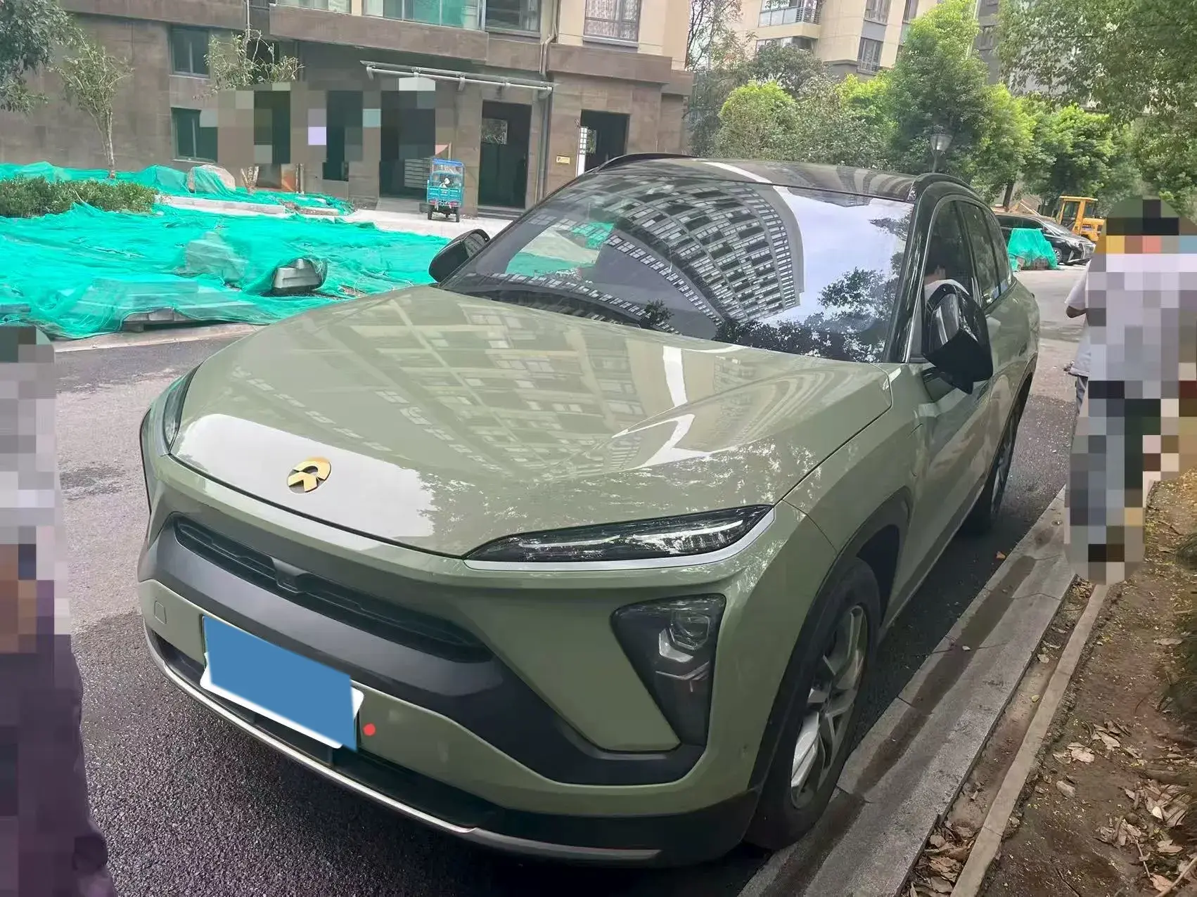 2020 NIO ES6 view 1
