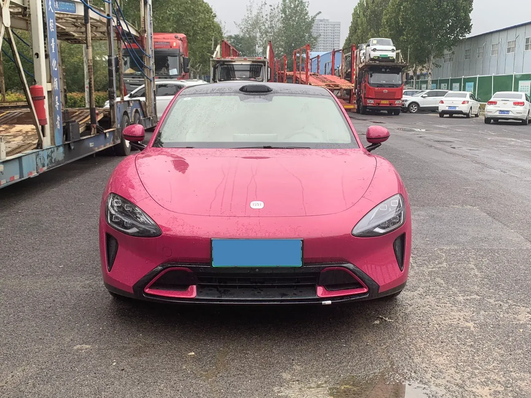 2024 MI SU7 thumbnail 2