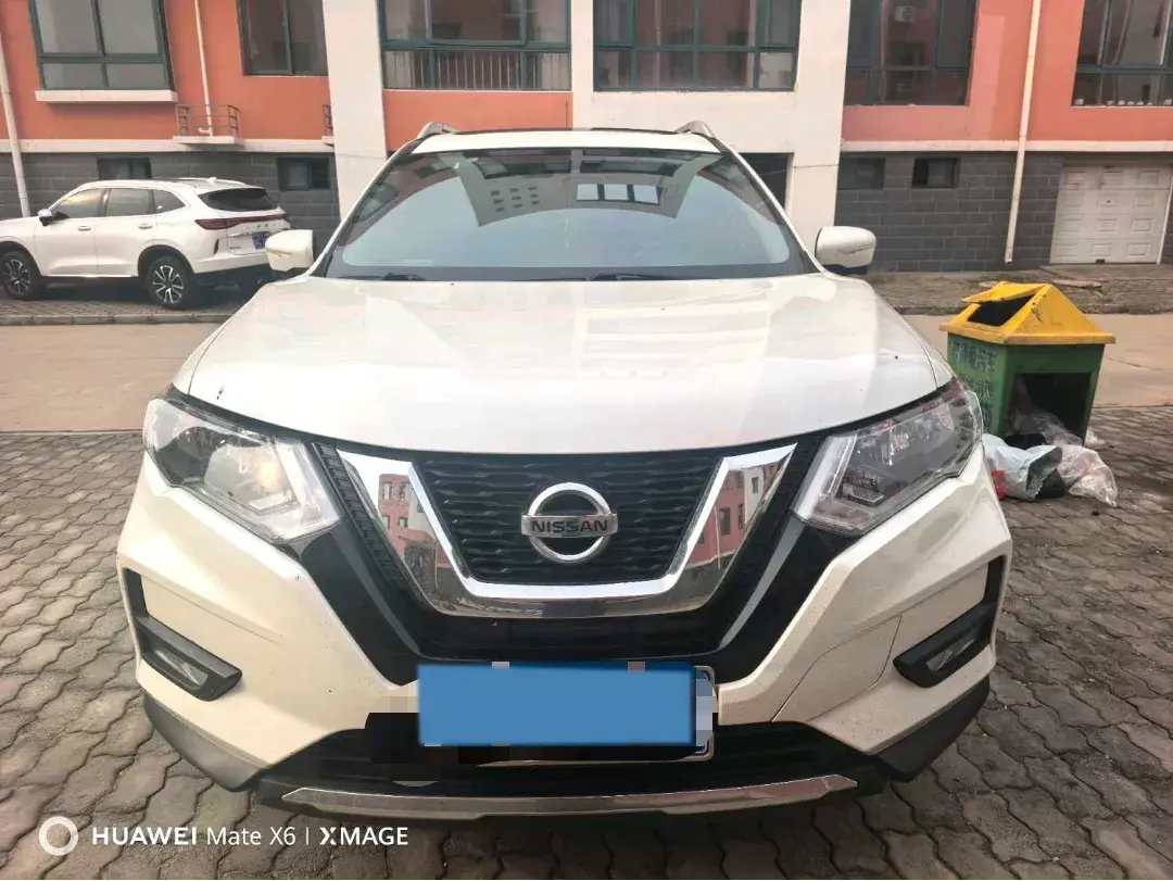 2021 NISSAN X-TRAIL thumbnail 2