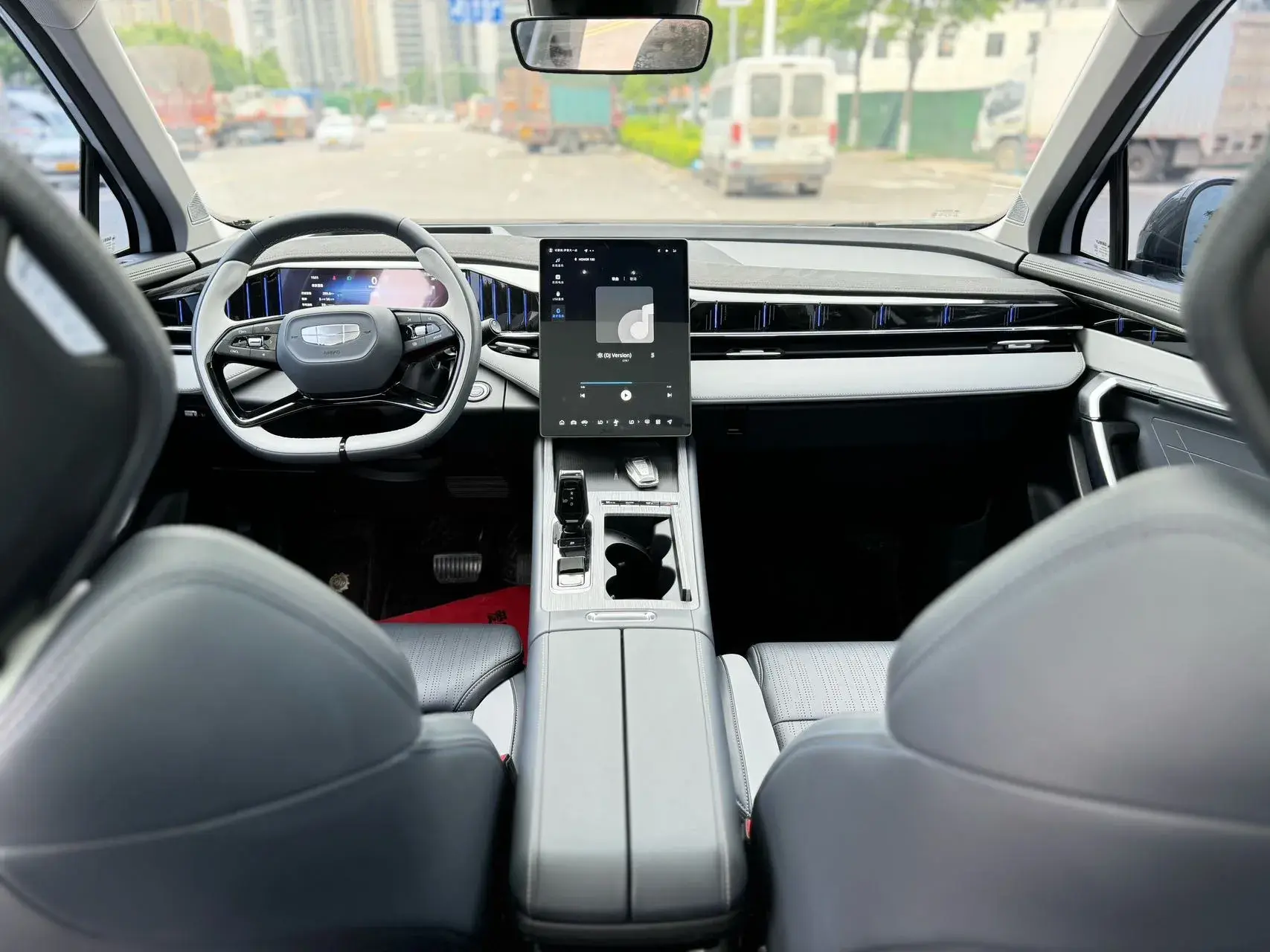 2024 GEELY STARRAY thumbnail 4