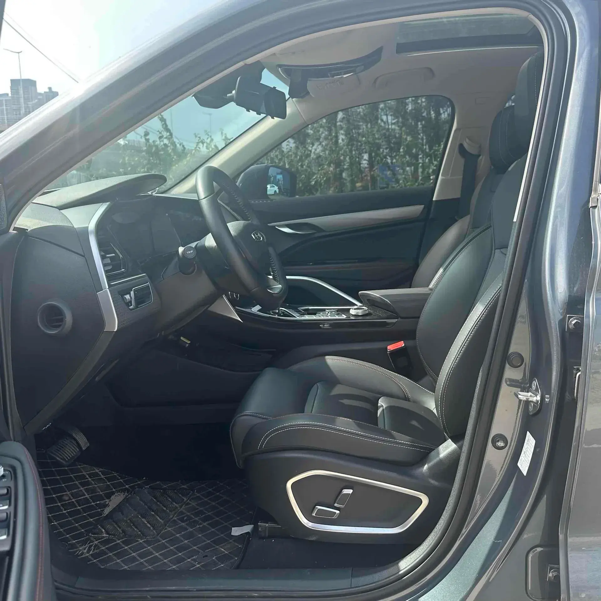 2021 GEELY TUGELLA thumbnail 4