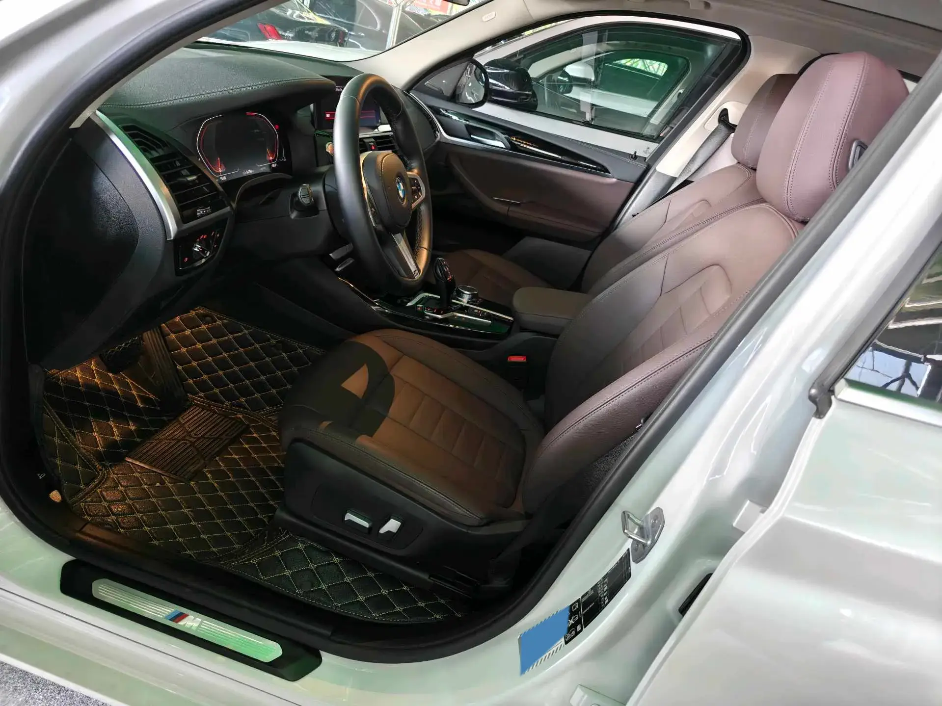 2020 BMW X3 thumbnail 2