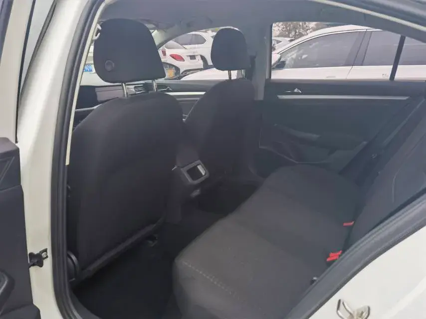 2020 VOLKSWAGEN BORA thumbnail 4