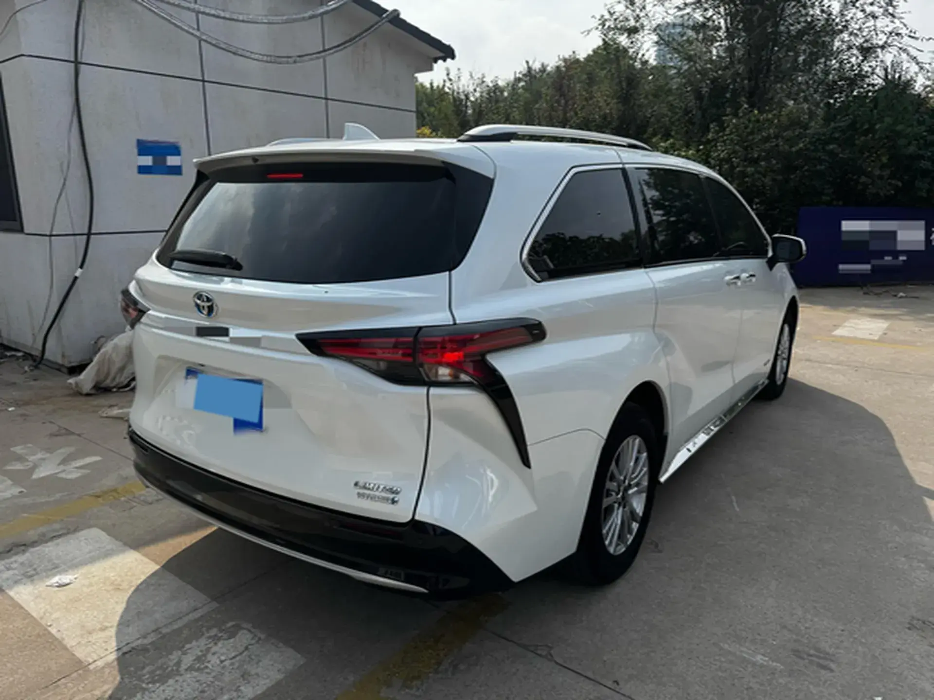 2021 TOYOTA SIENNA thumbnail 3