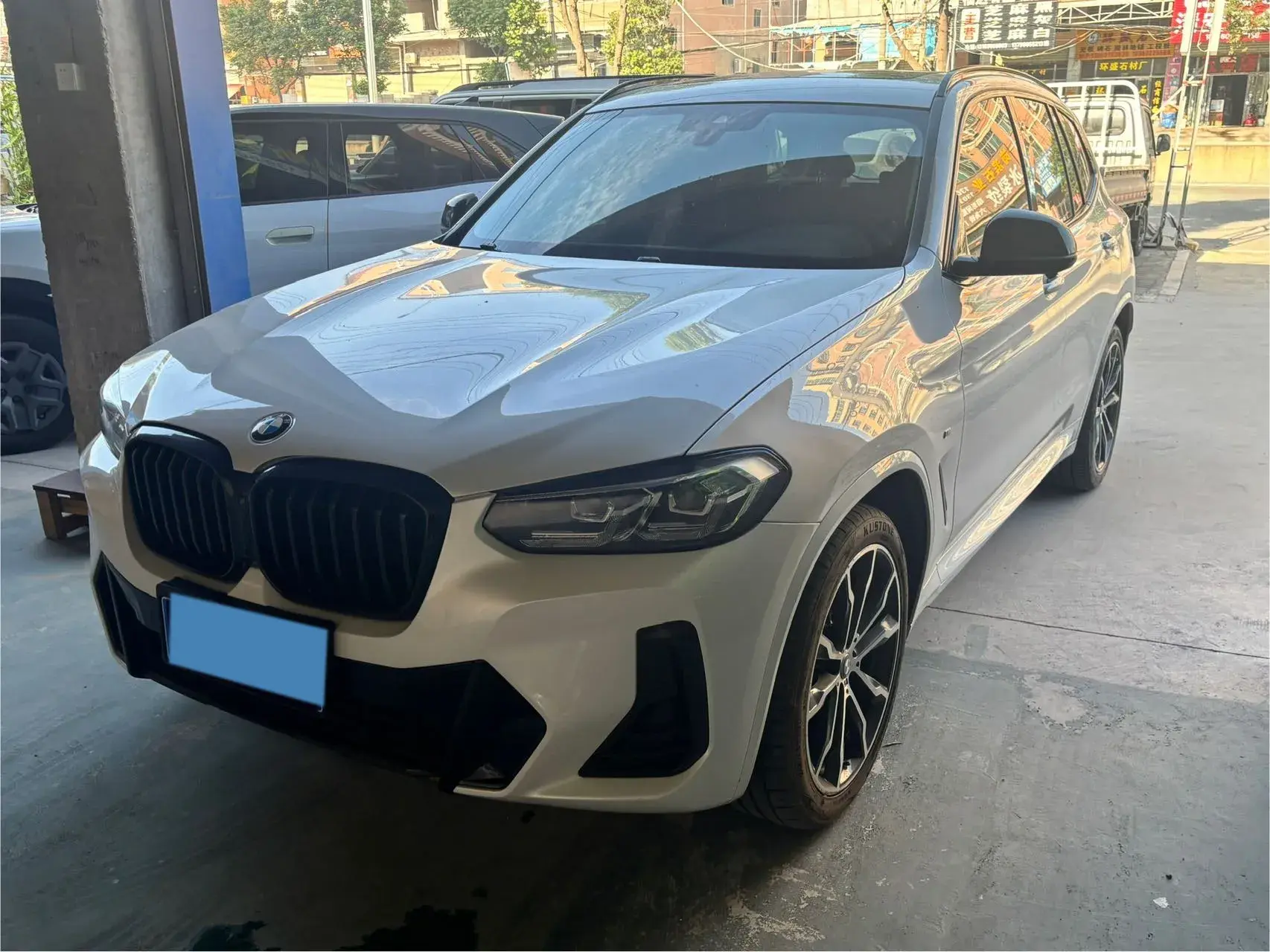 2022 BMW X3 view 1