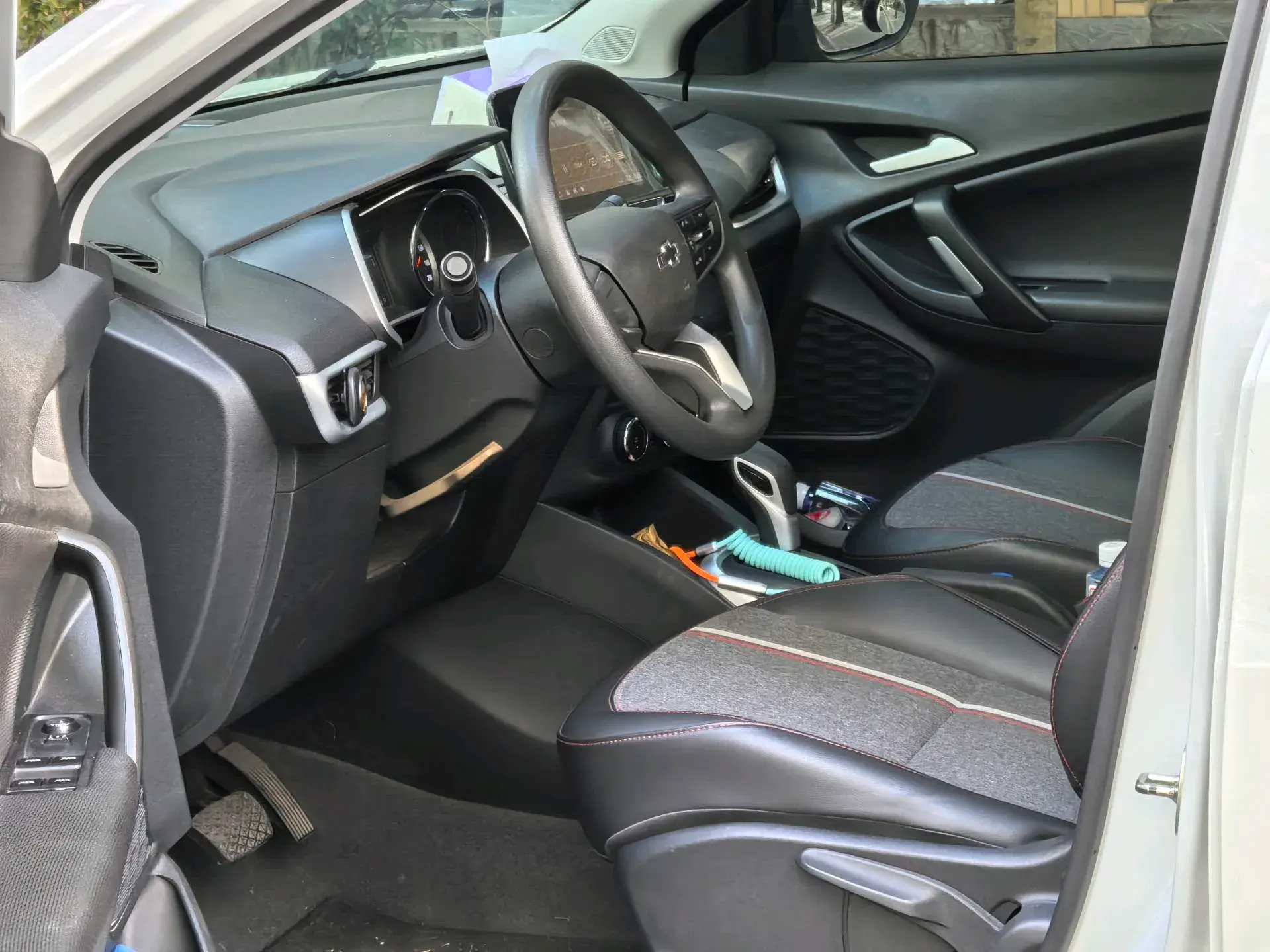 2019 CHEVROLET TRAX thumbnail 3