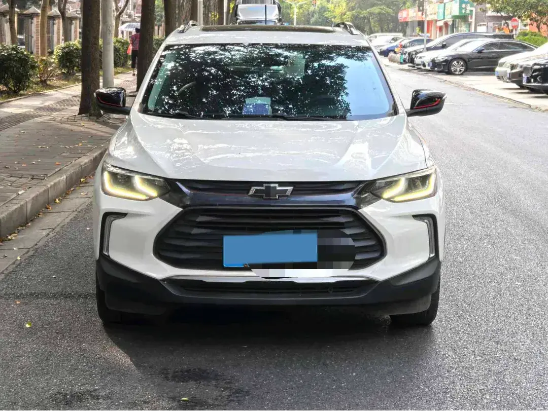 2019 CHEVROLET TRAX thumbnail 2