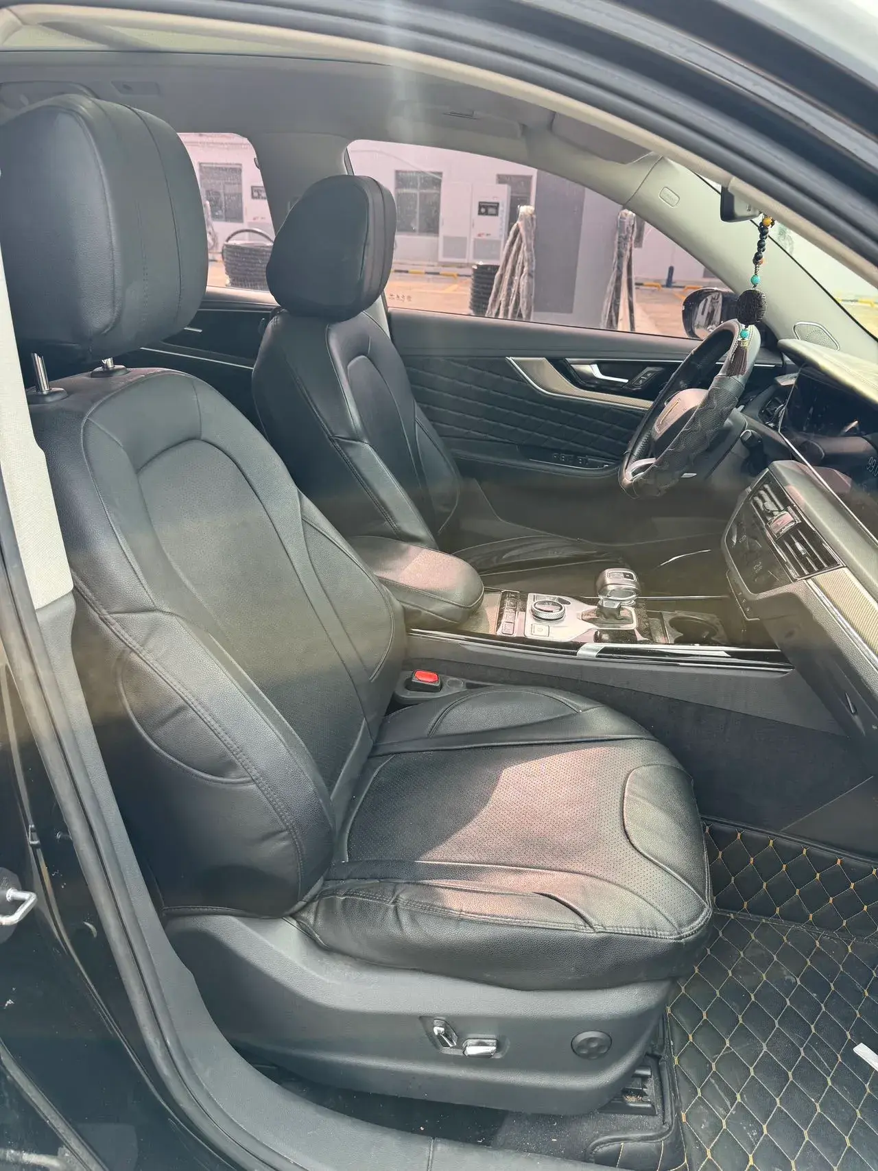 2019 HONGQI HS5 thumbnail 3