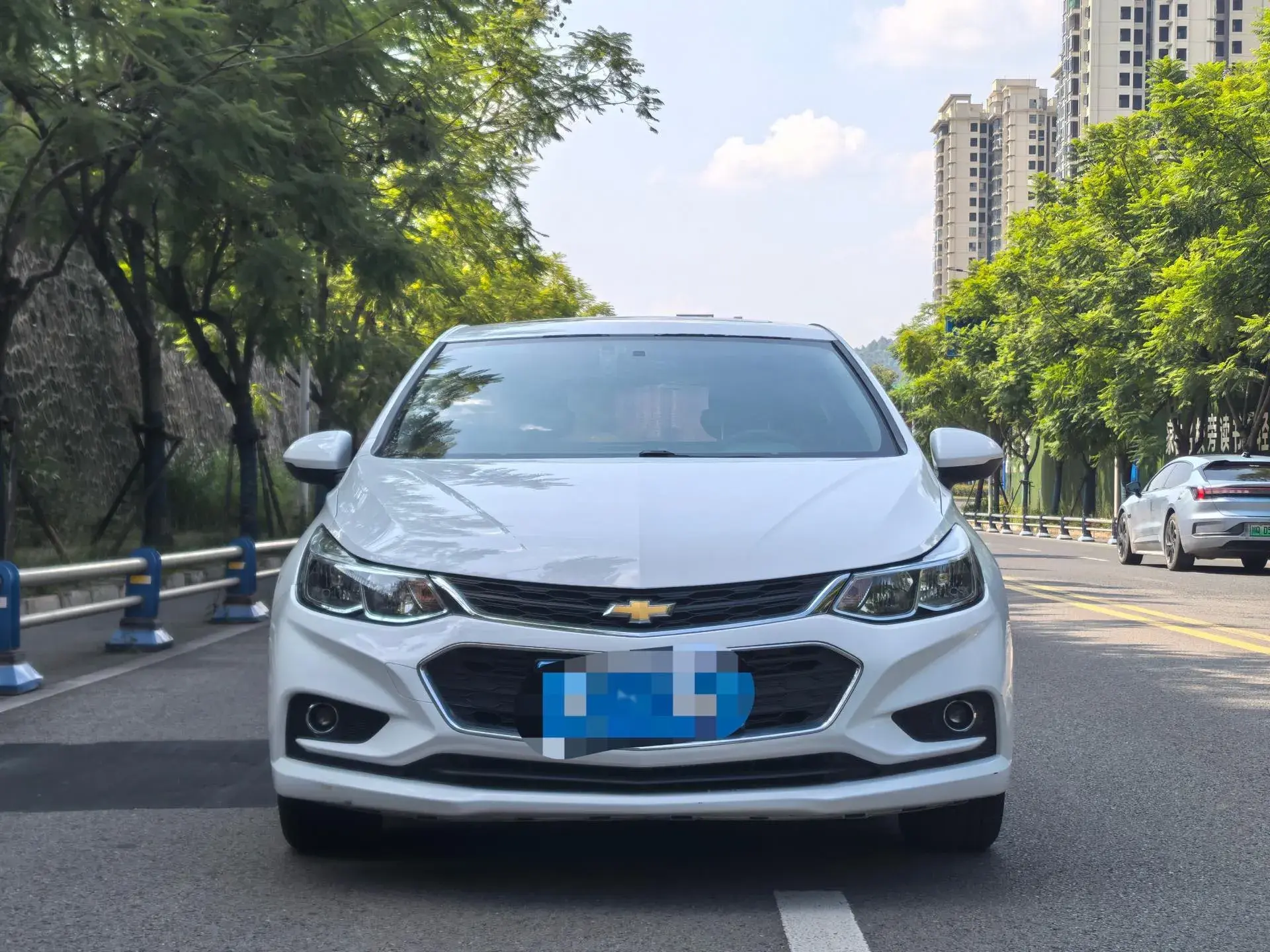 2017 CHEVROLET CRUZE thumbnail 3