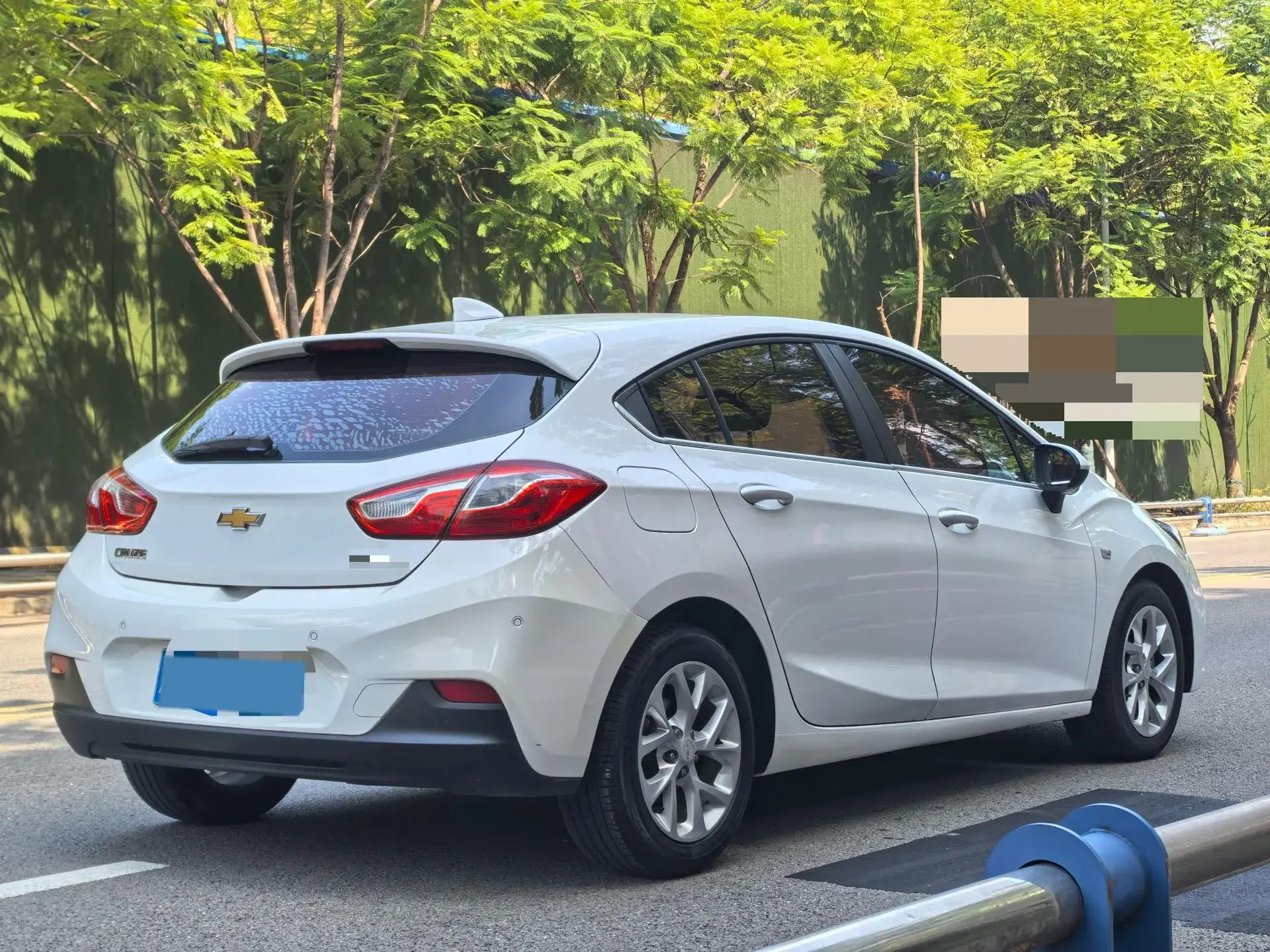 2017 CHEVROLET CRUZE thumbnail 4