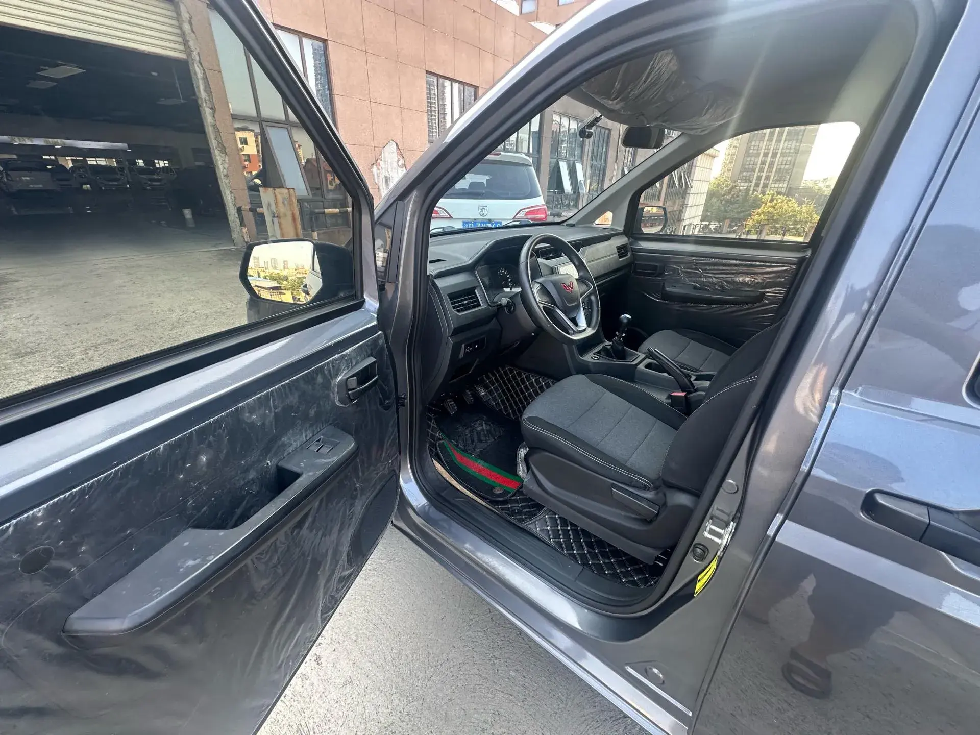 2022 WULING ZHENGCHEN thumbnail 3