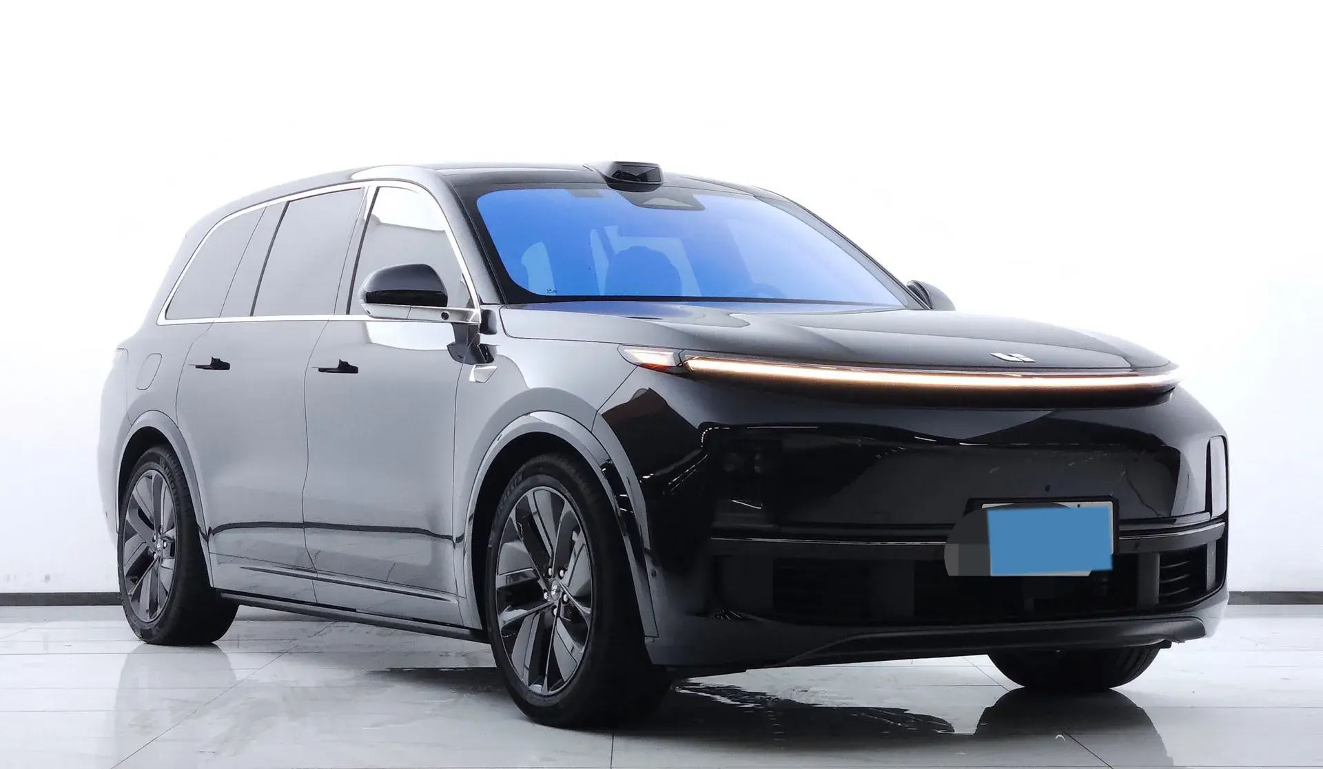 2024 LI L9 thumbnail 2