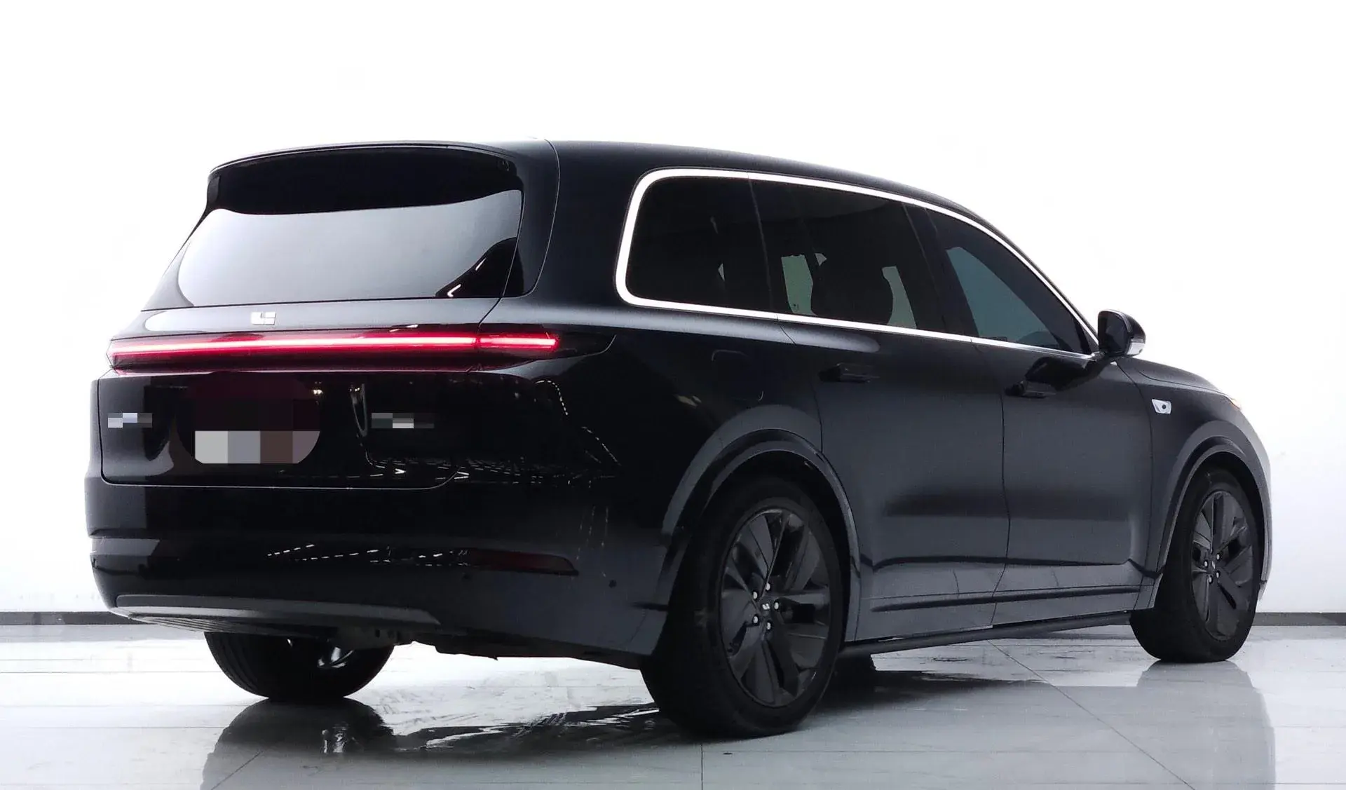 2024 LI L9 thumbnail 3