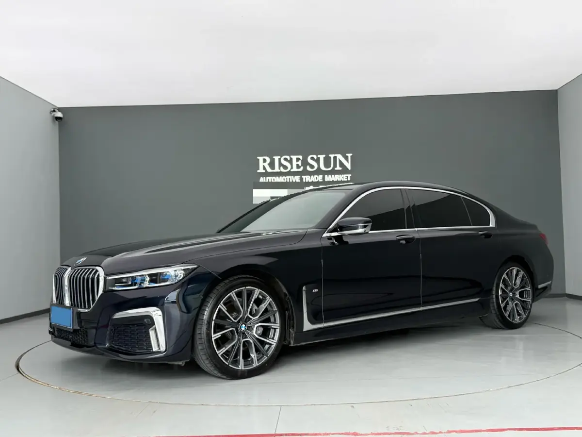 2021 BMW 7 Series 3.0T 340HP L6 8AT