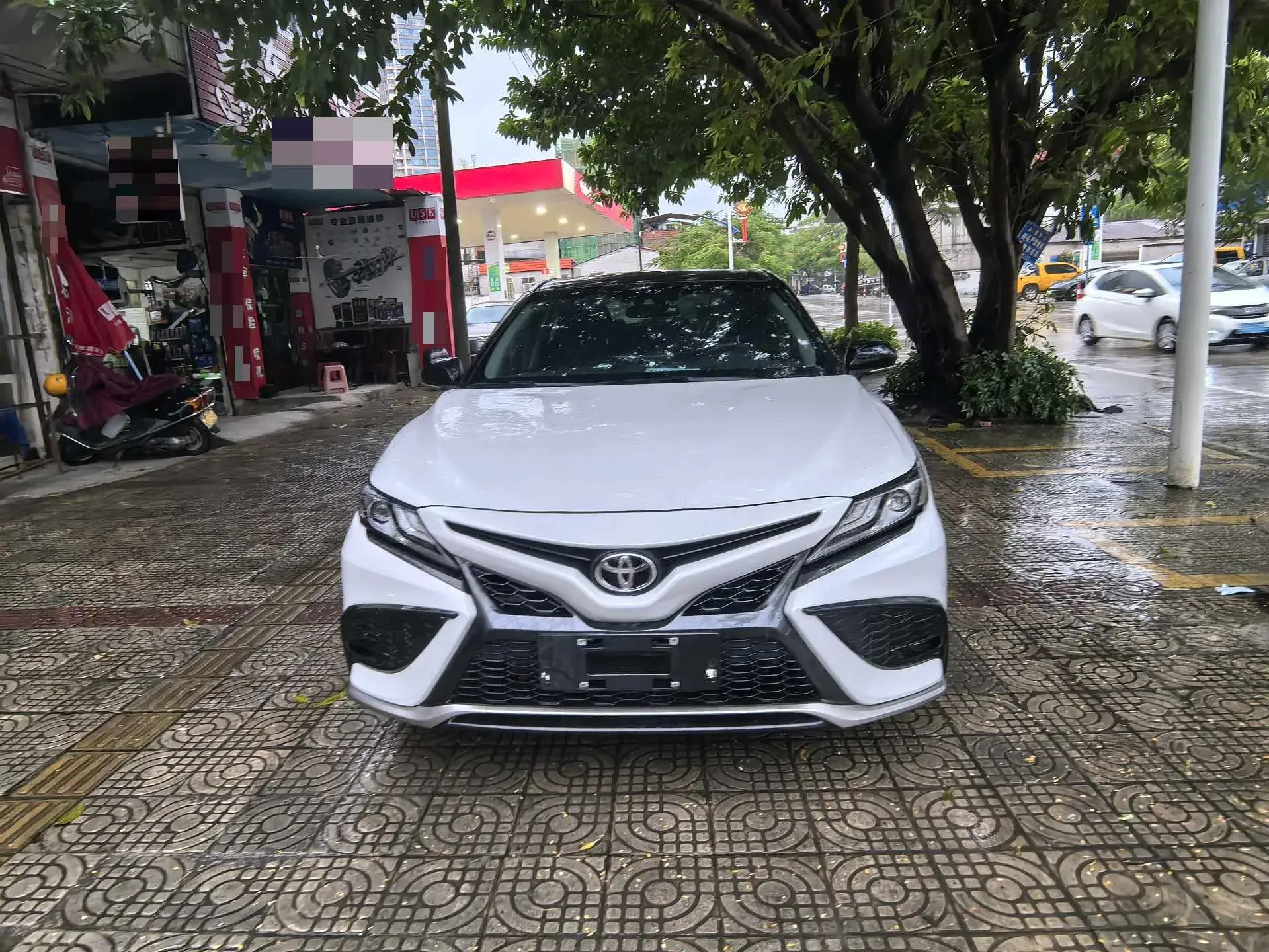 2022 TOYOTA CAMRY thumbnail 2