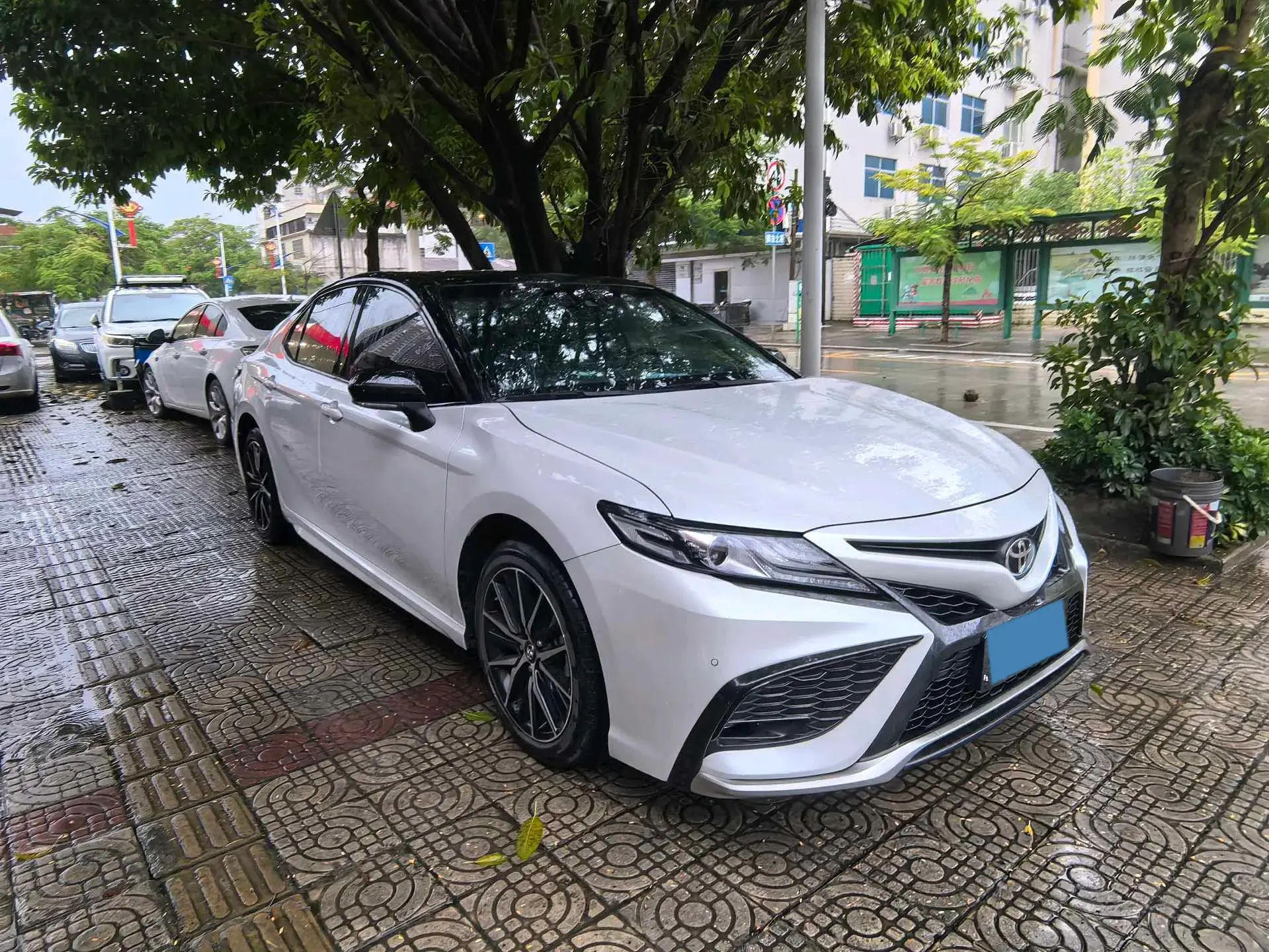 2022 TOYOTA CAMRY thumbnail 3