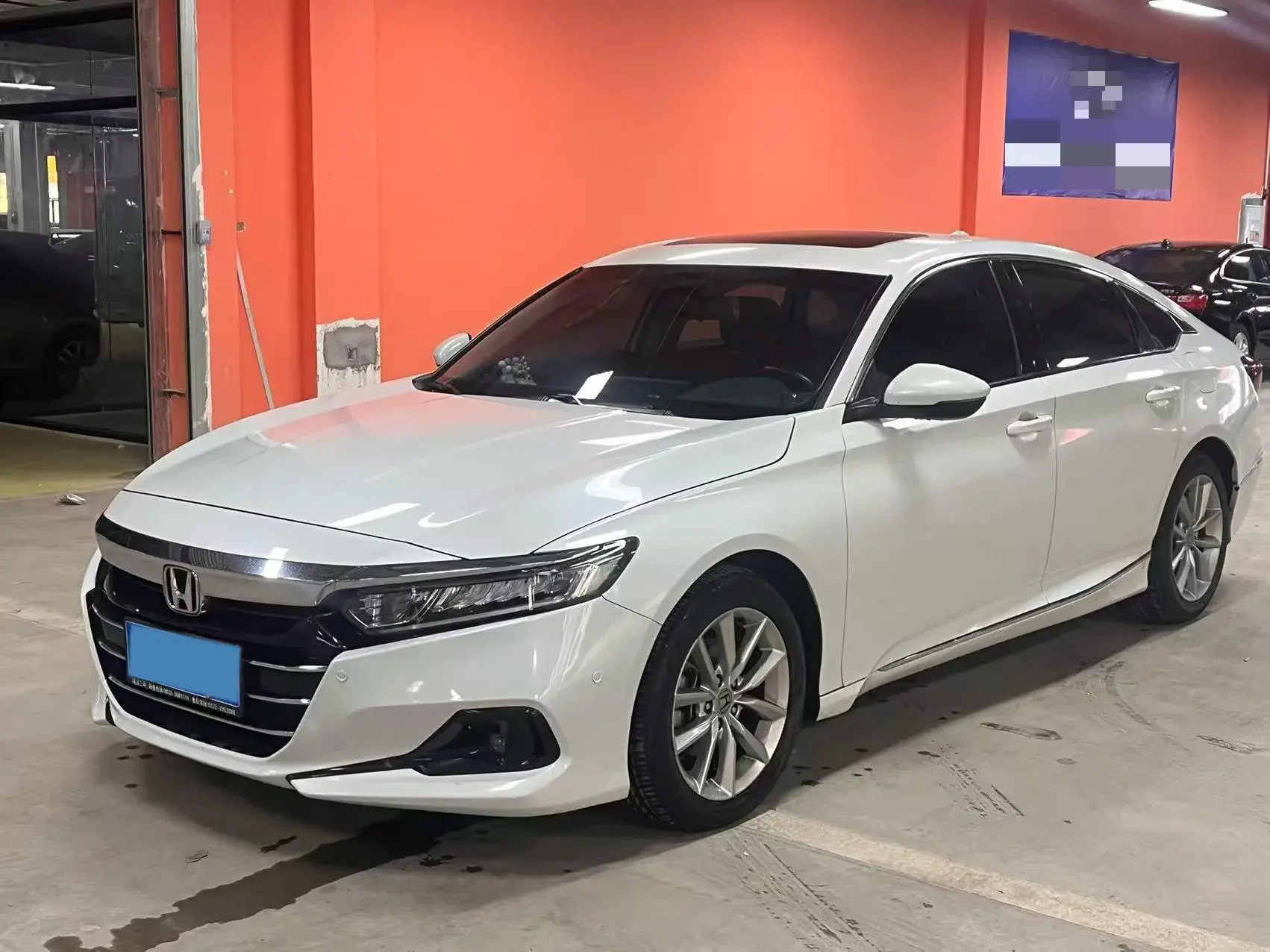 2022 HONDA ACCORD view 1