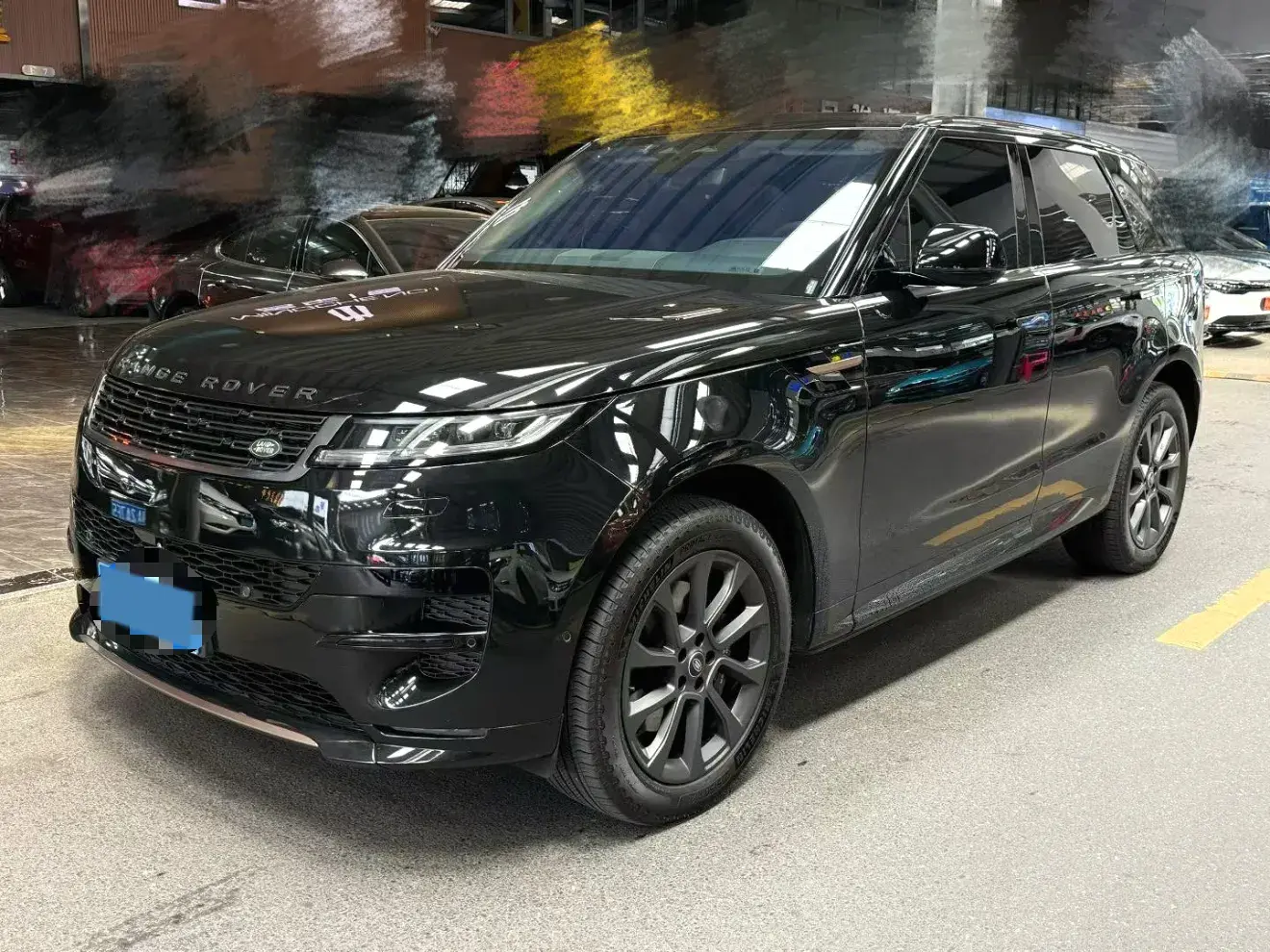 2023 LAND ROVER view 1