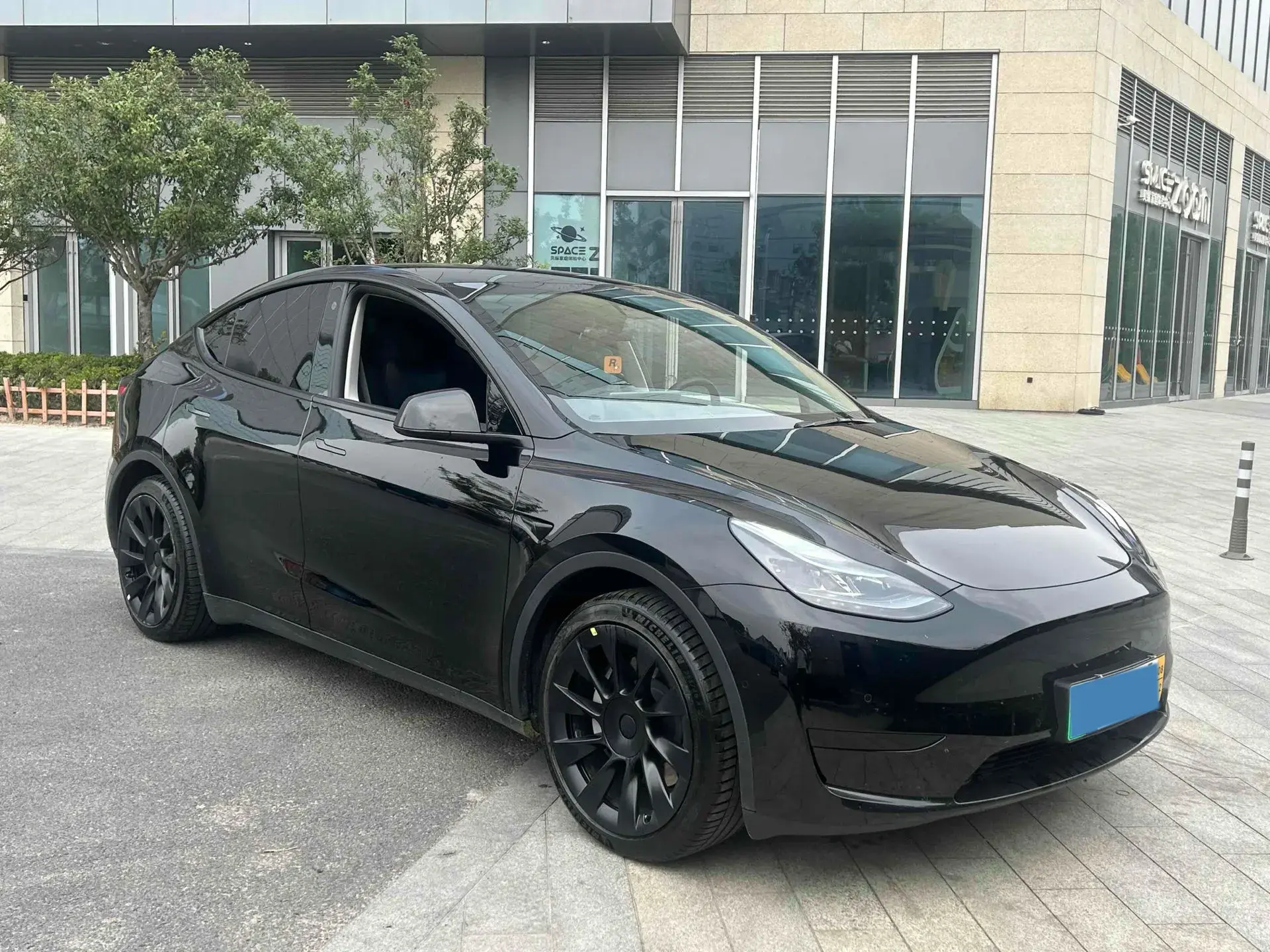 2022 TESLA MODEL thumbnail 3