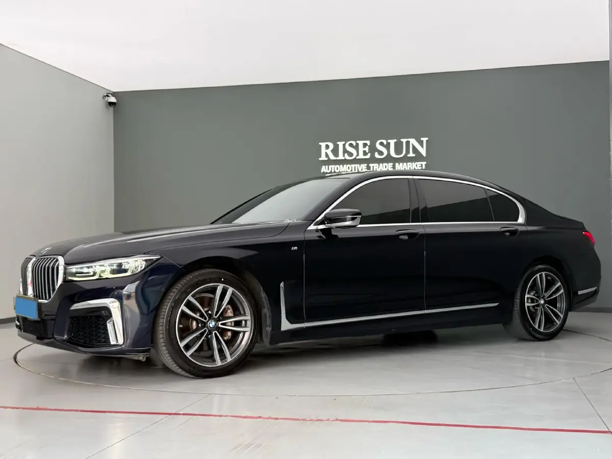 2019 BMW 7 Series 2.0T 265HP L4 8AT
