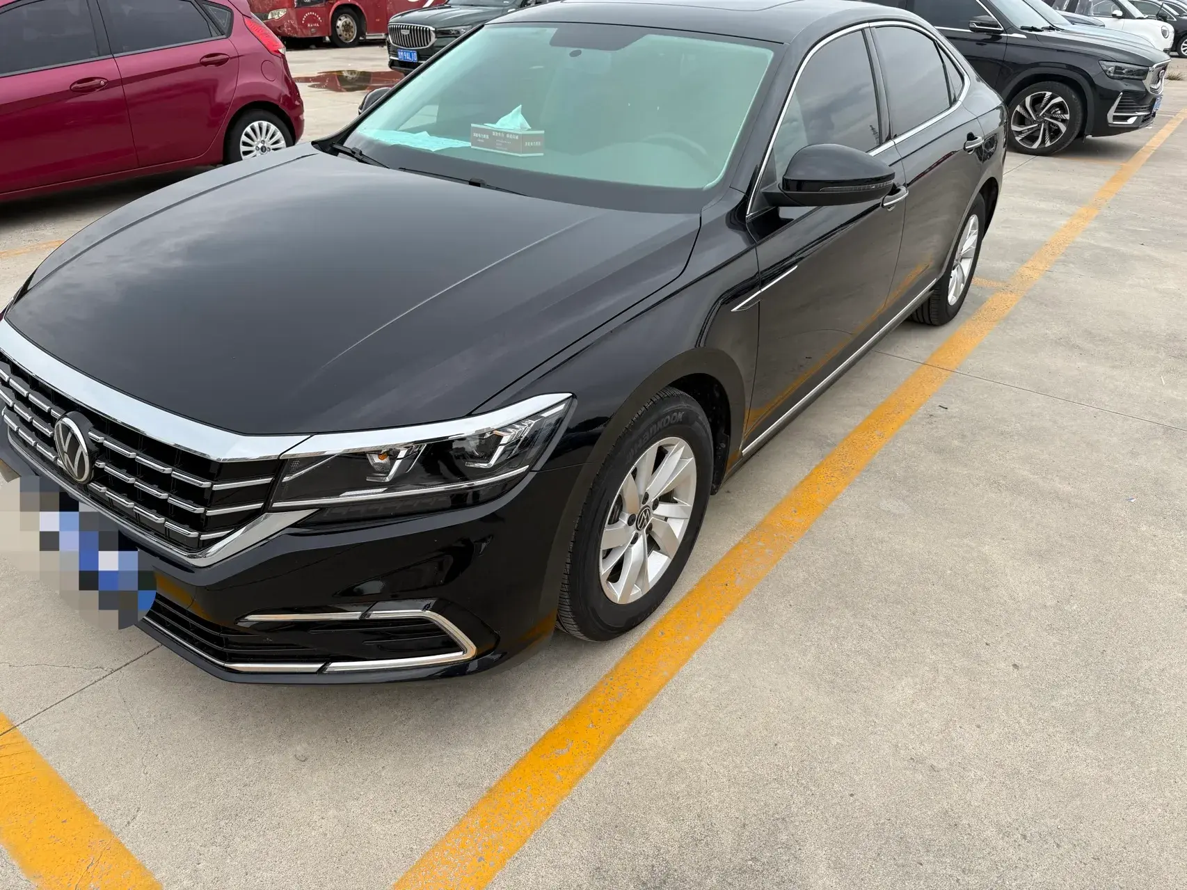 2021 VOLKSWAGEN PASSAT view 1