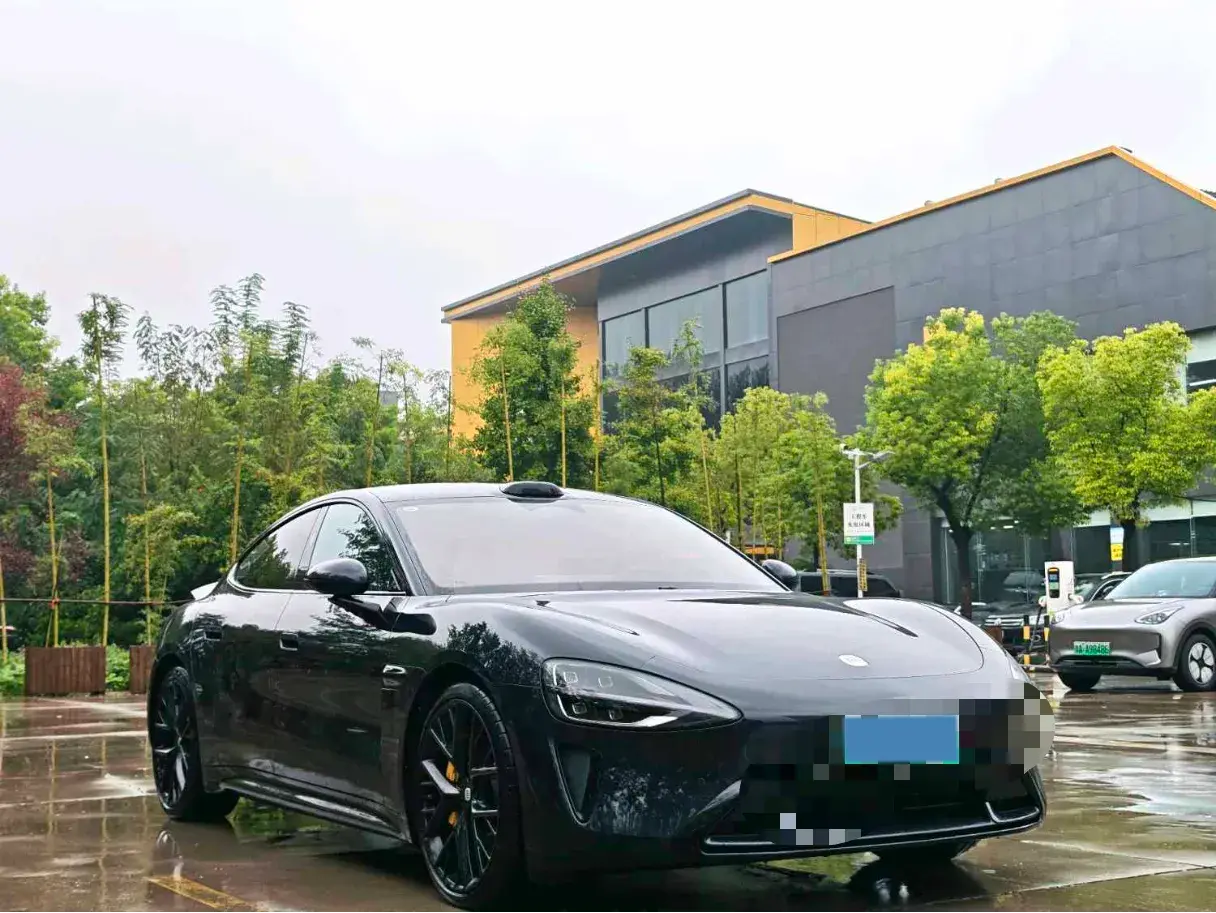 2024 MI SU7 thumbnail 3