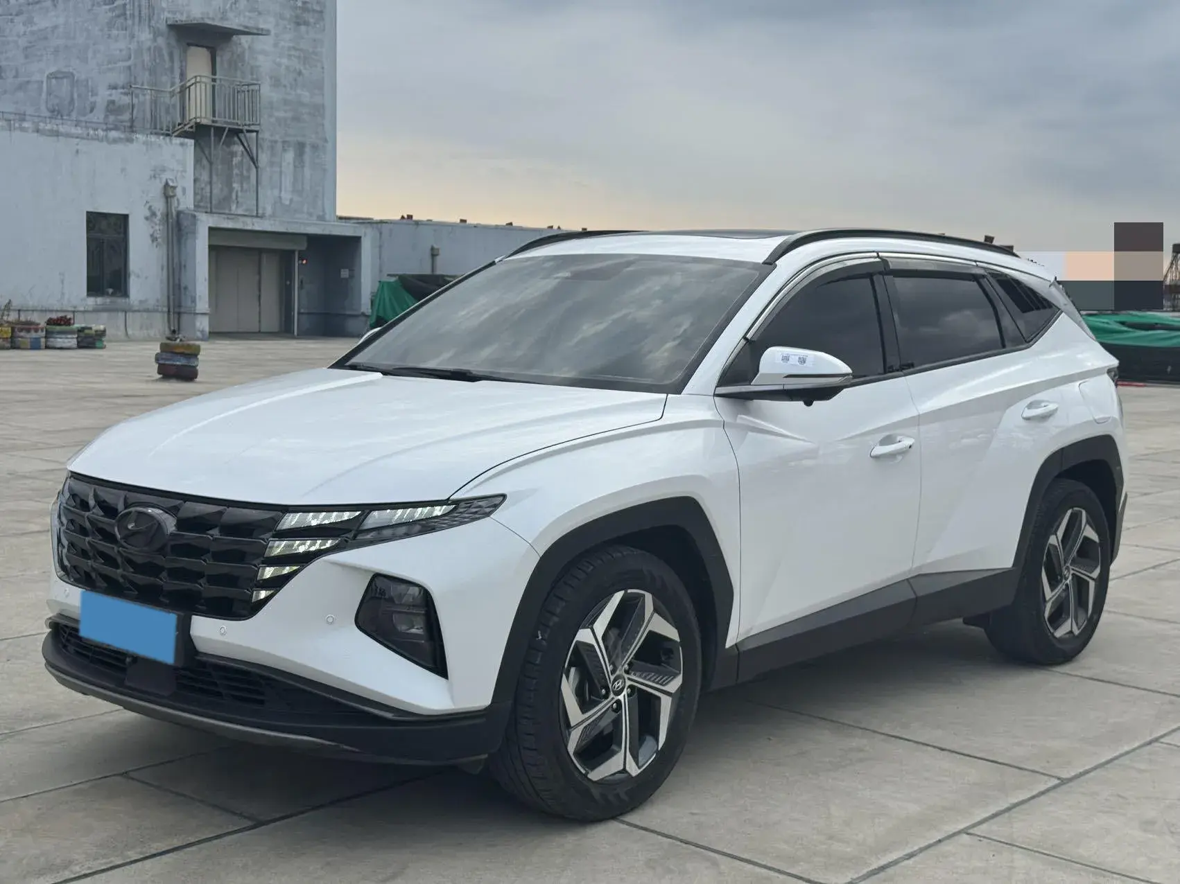 2021 HYUNDAI TUCSON view 1