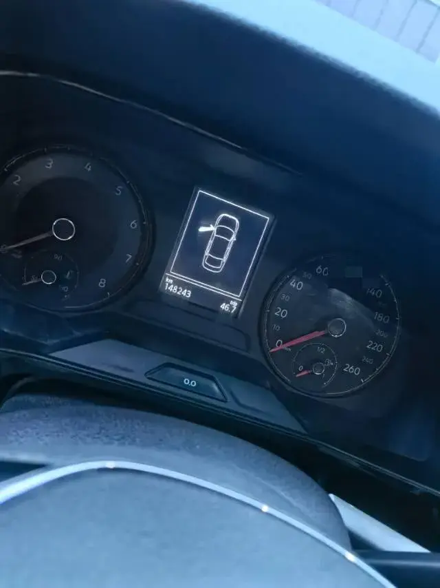 2018 VOLKSWAGEN LAVIDA thumbnail 3