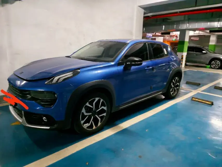 2018 LYNK&CO 02 view 1