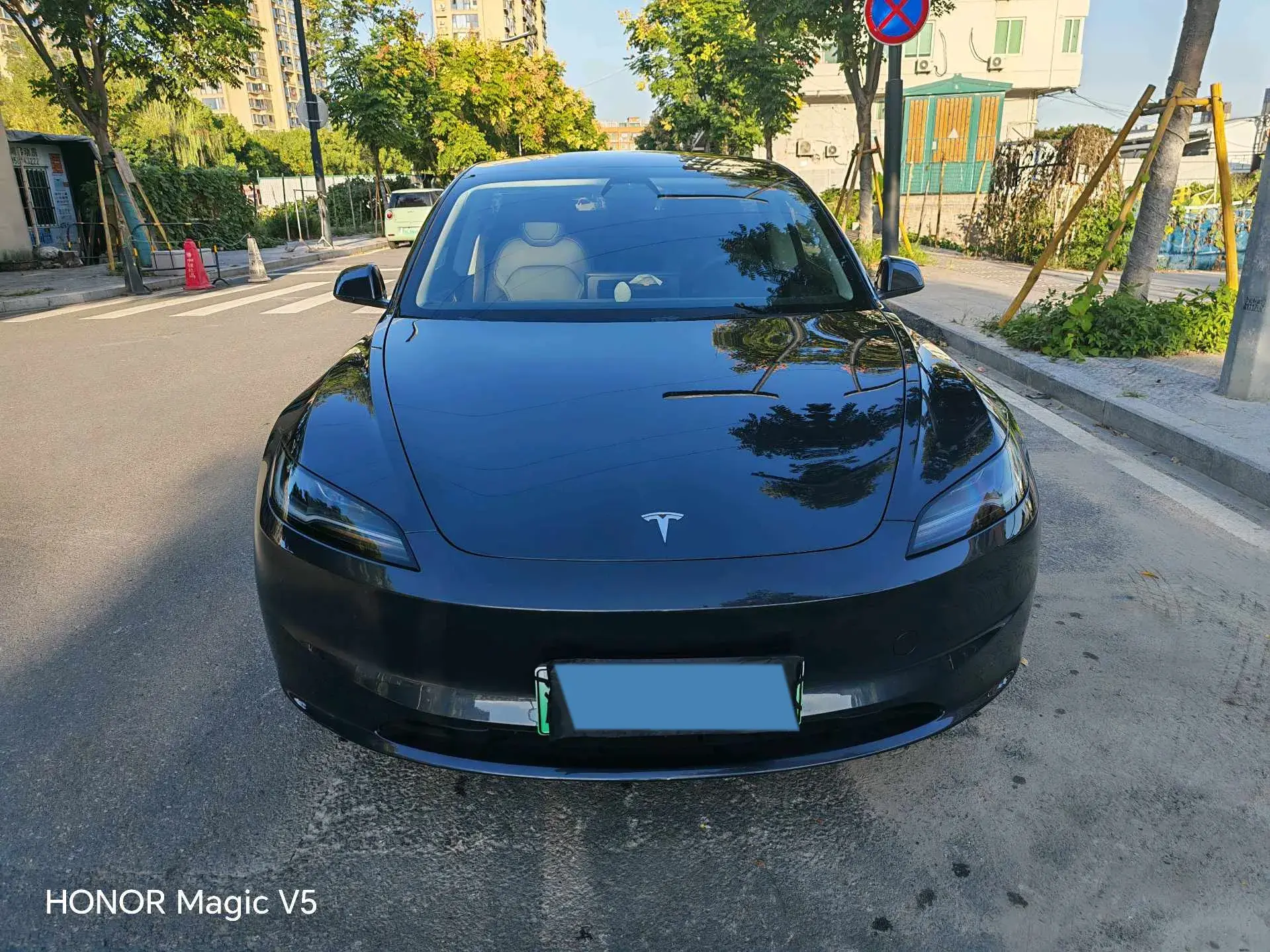 2025 TESLA MODEL thumbnail 3