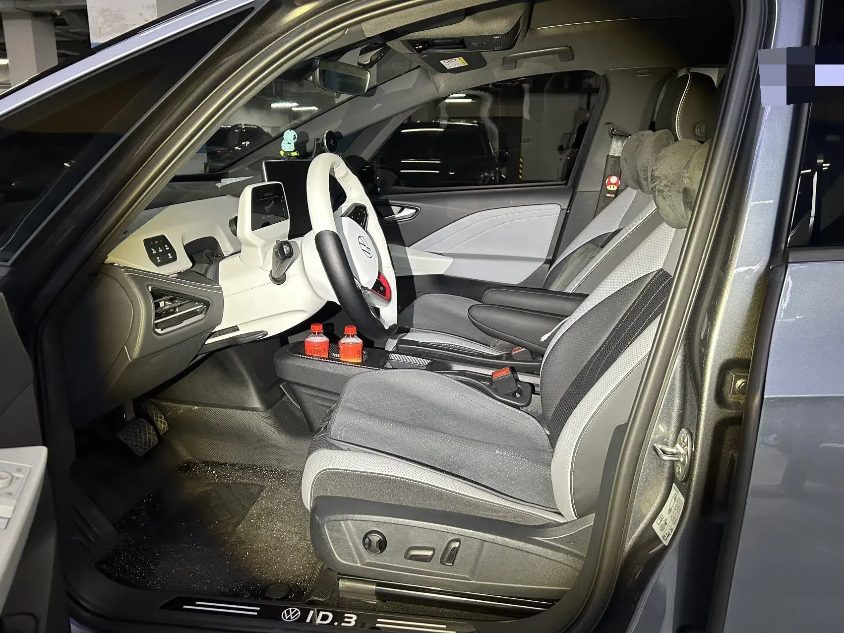 2025 VOLKSWAGEN ID.3 thumbnail 3