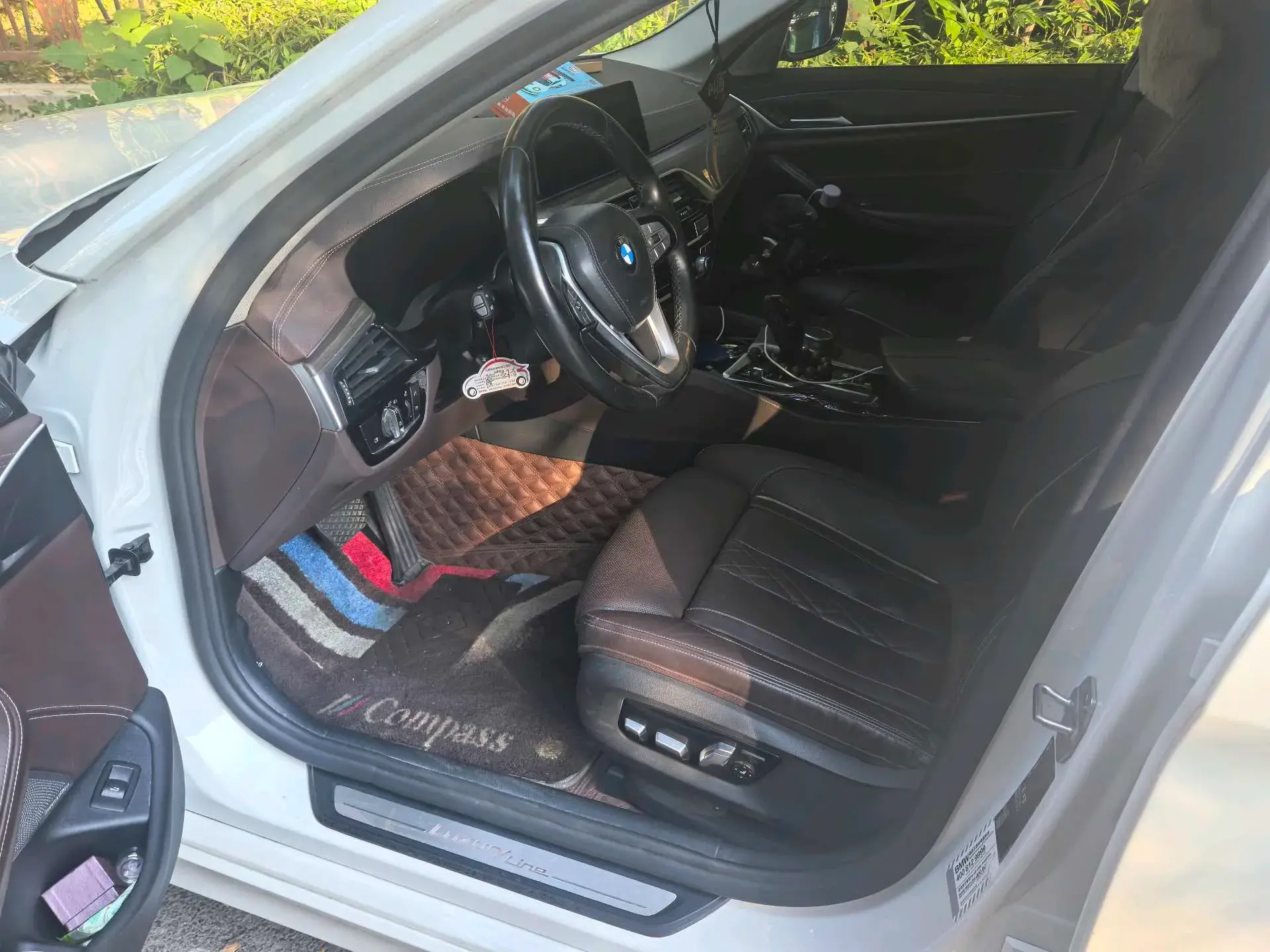 2020 BMW 5 thumbnail 3