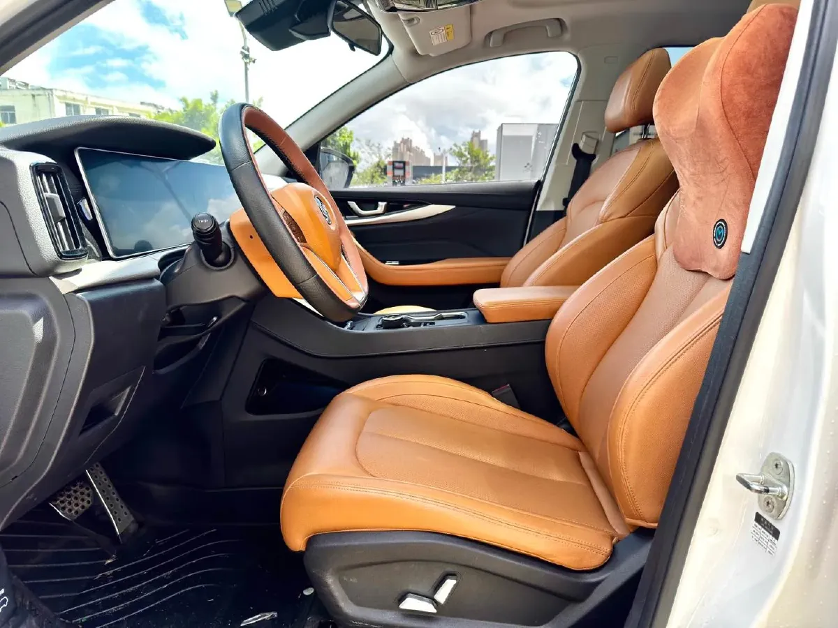 2021 Weltmeister W6 BEV 66.231KWH,autocango,china used car exporter,china ev exporter,chinese used car exporter,chinese used ev exporter