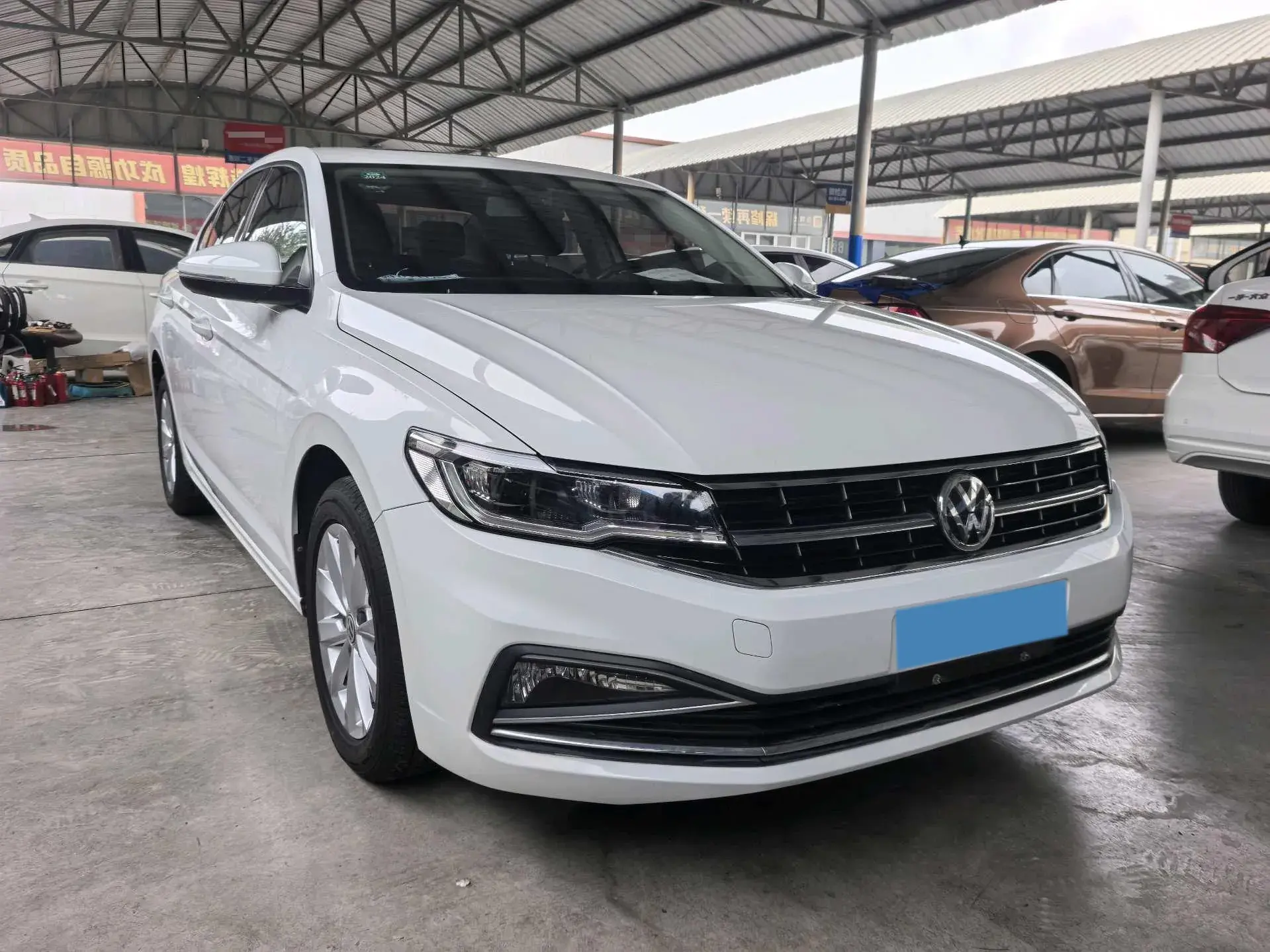 2019 VOLKSWAGEN BORA thumbnail 3