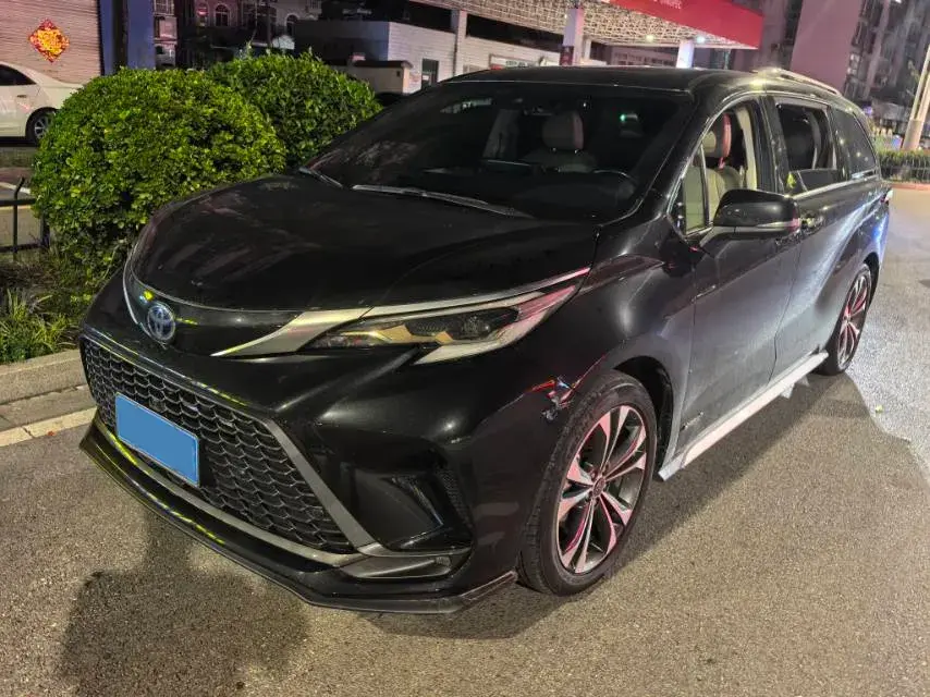 2023 TOYOTA GRANVIA view 1