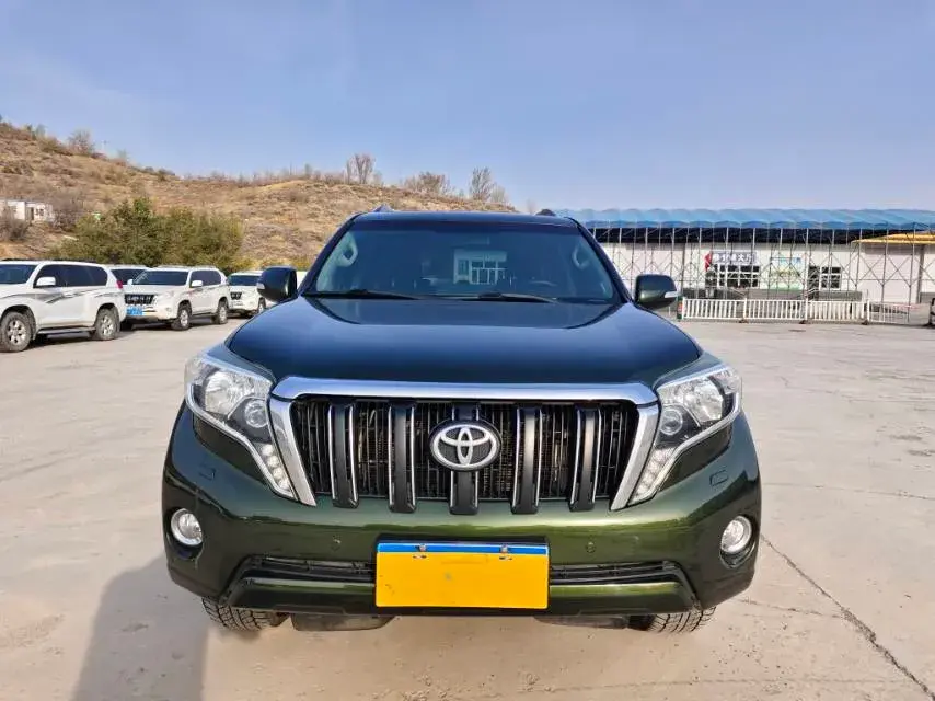 2018 TOYOTA LAND thumbnail 2