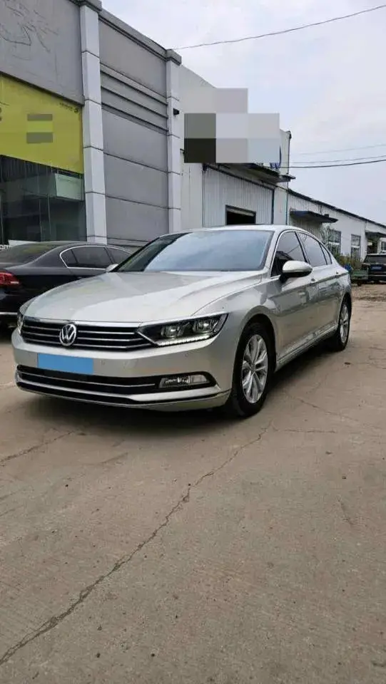 2019 VOLKSWAGEN MAGOTAN view 1