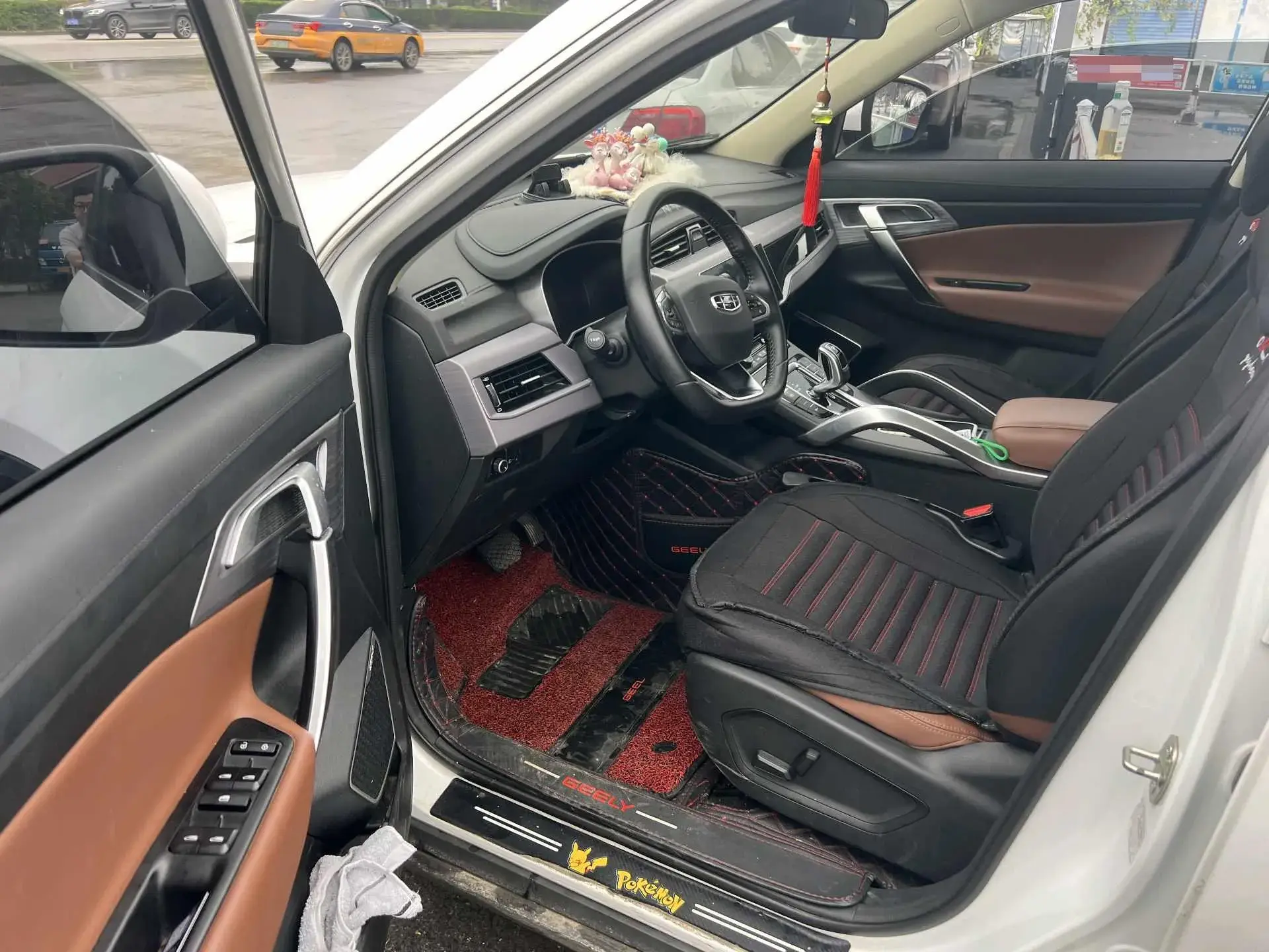 2021 GEELY AZKARRA thumbnail 3