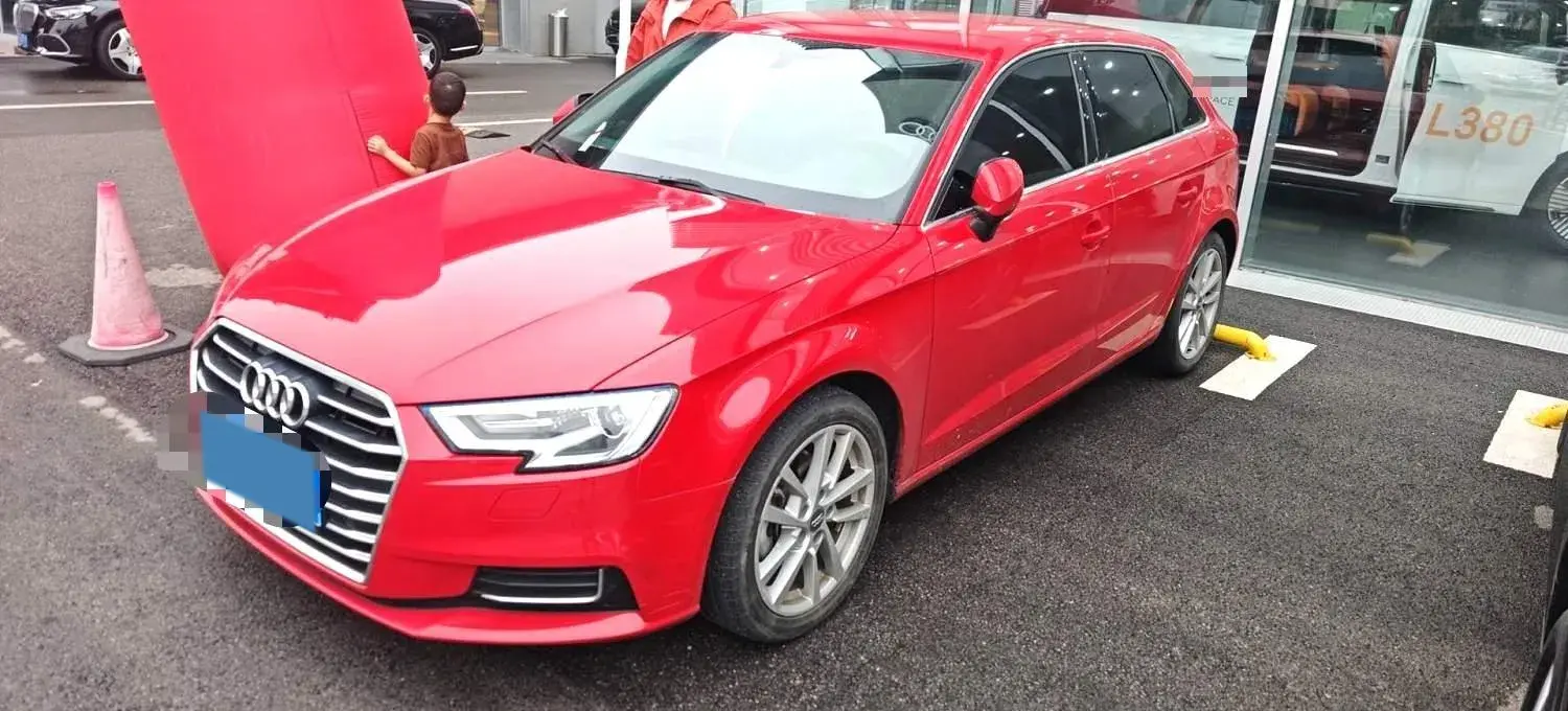 2019 AUDI A3 view 1