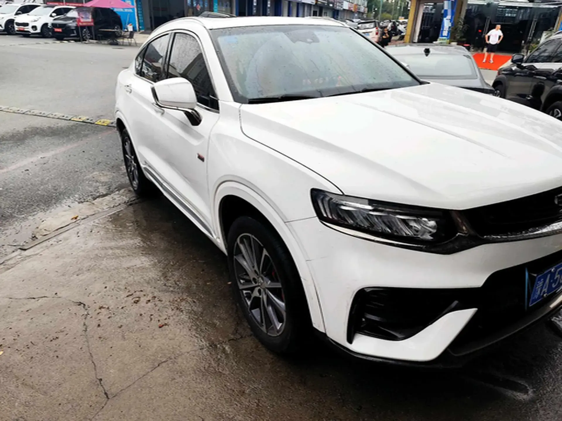 2019 GEELY TUGELLA thumbnail 3