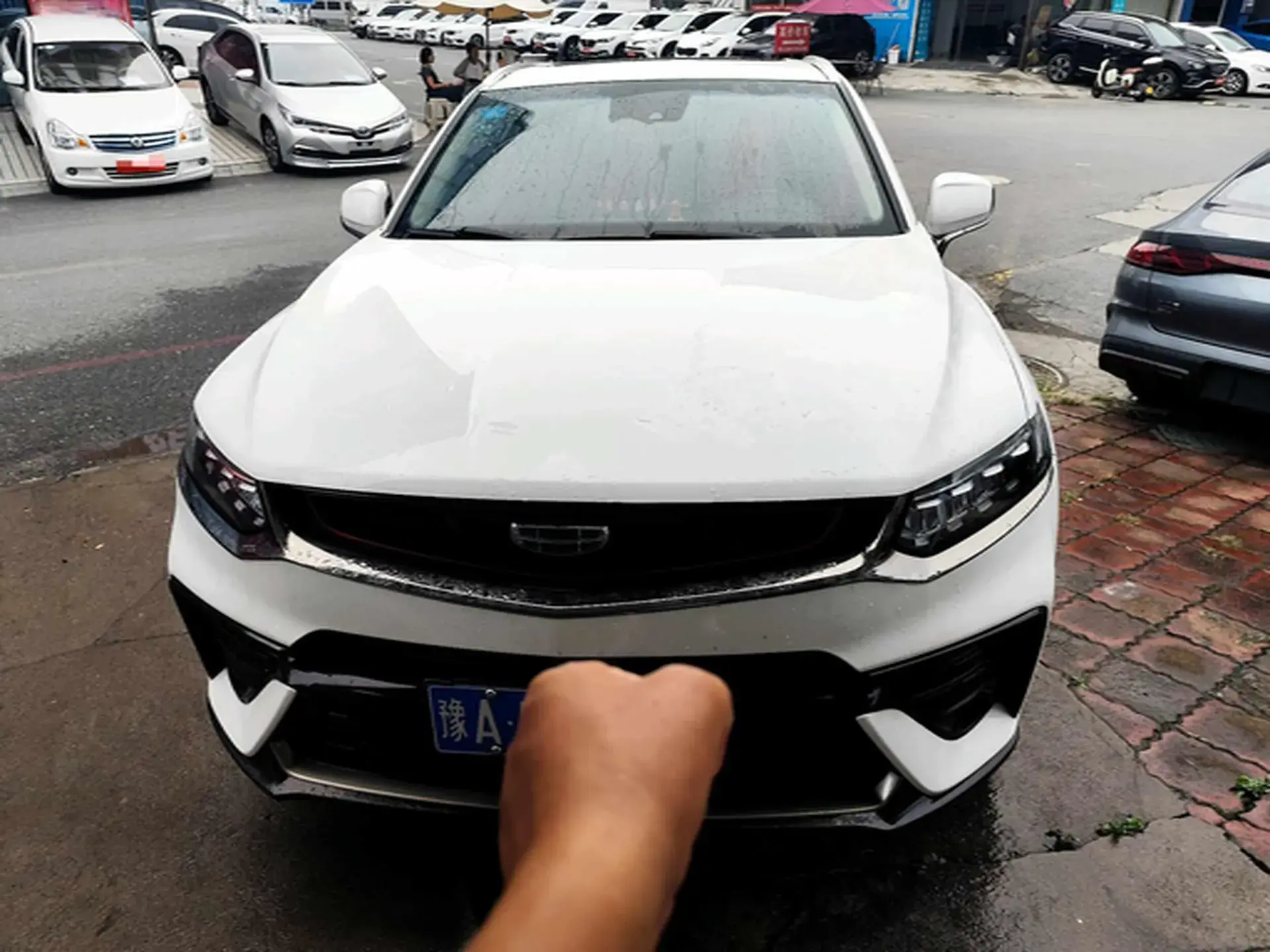 2019 GEELY TUGELLA thumbnail 2