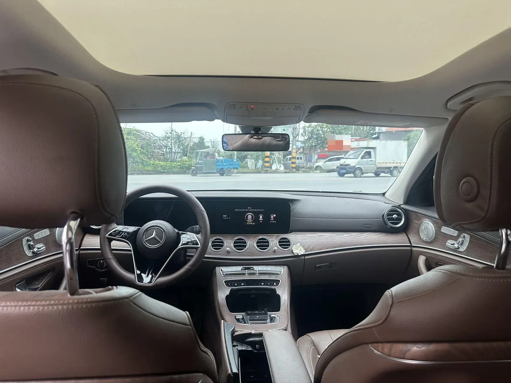 2023 MERCEDES-BENZ E thumbnail 4