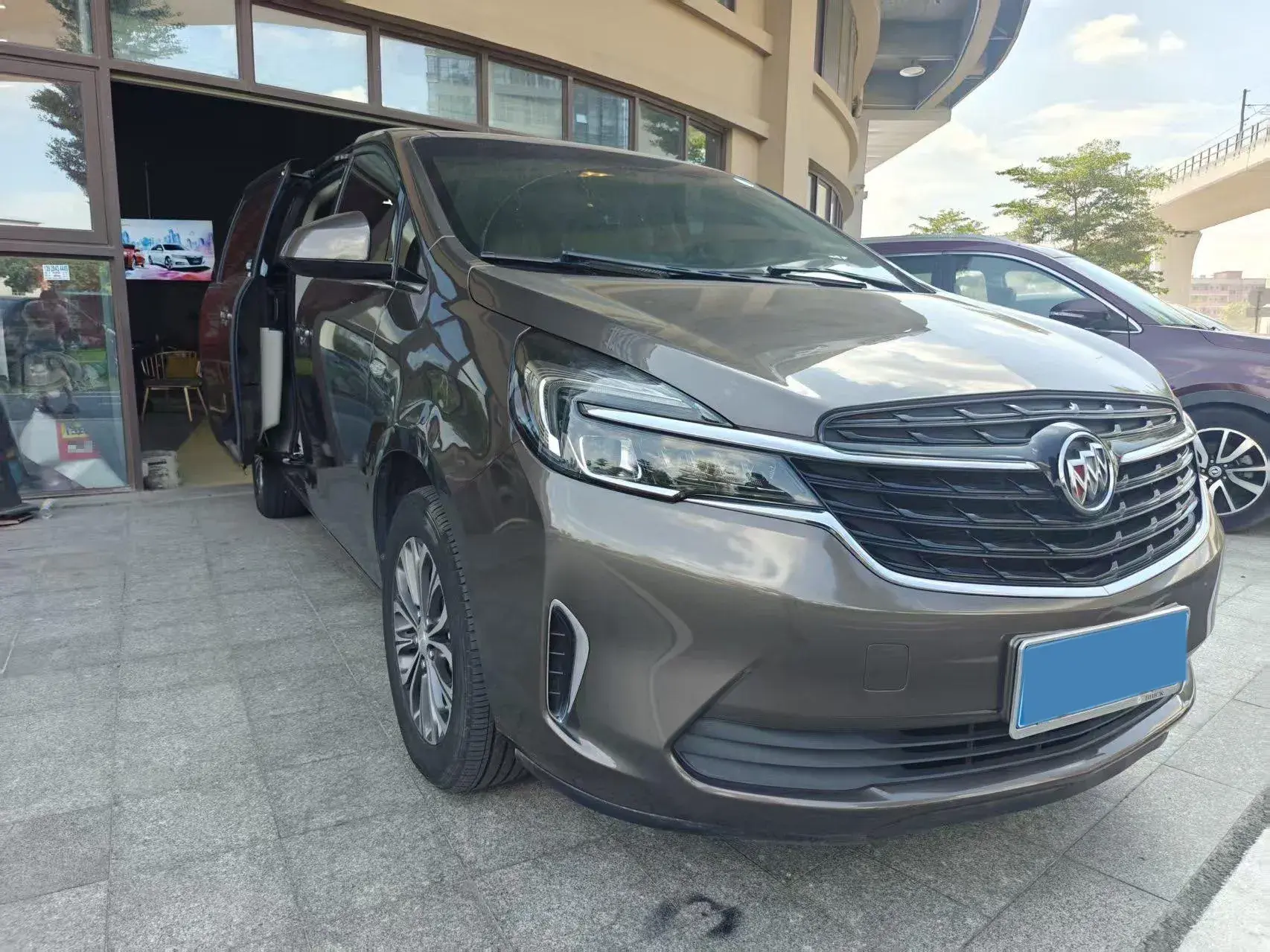 2022 BUICK GL8 thumbnail 3