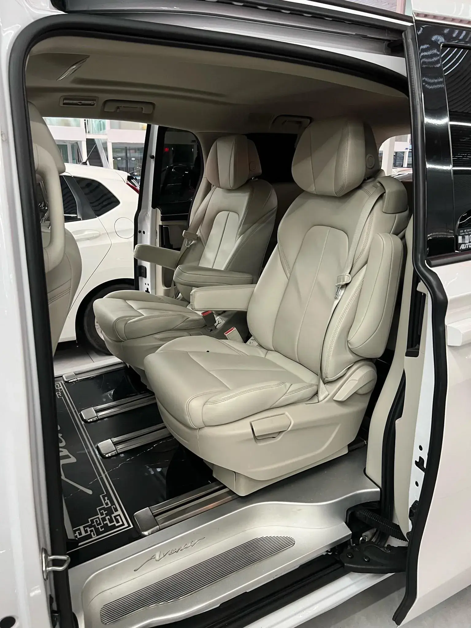 2022 BUICK GL8 thumbnail 4