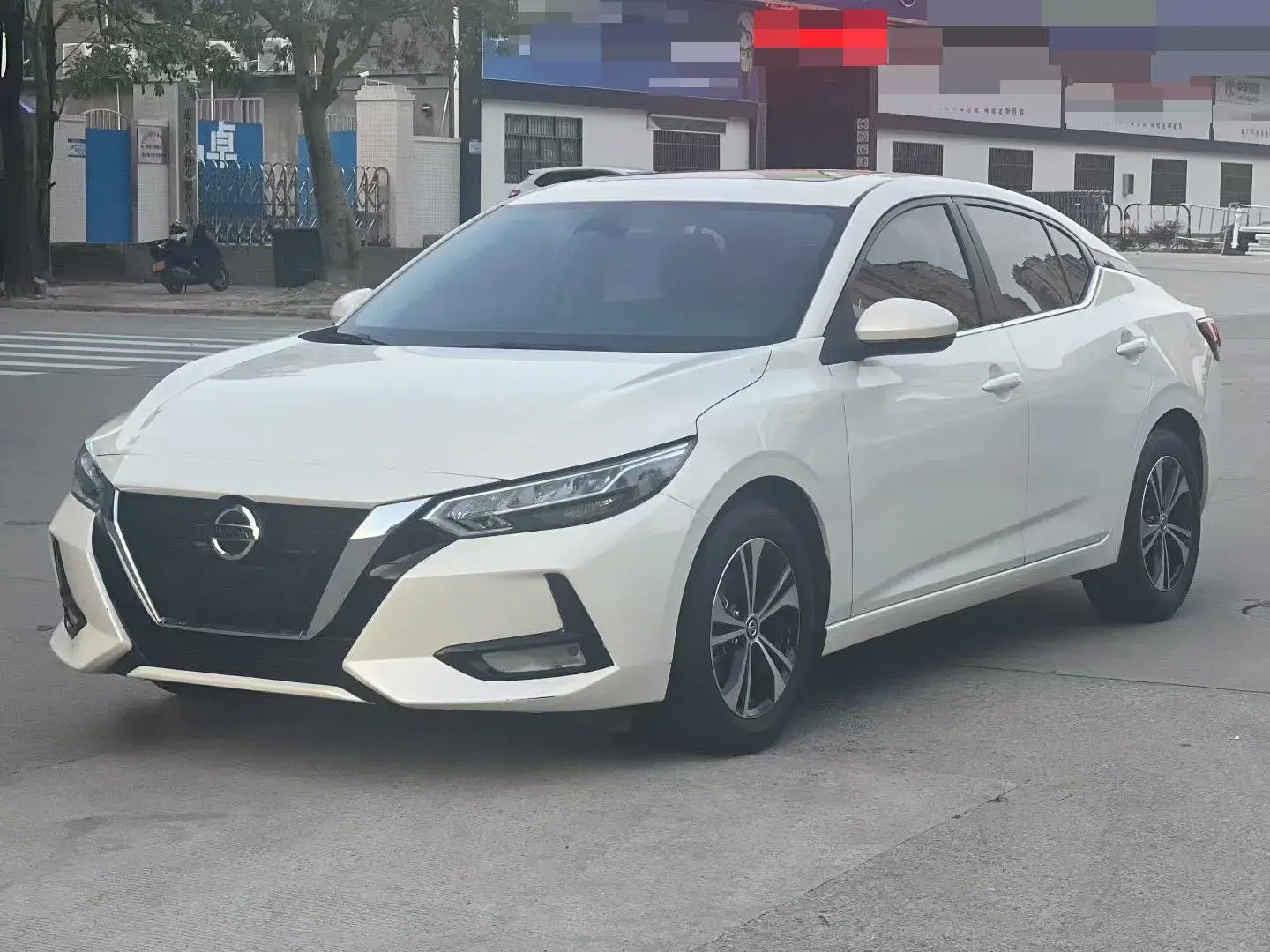 2022 NISSAN SYLPHY view 1